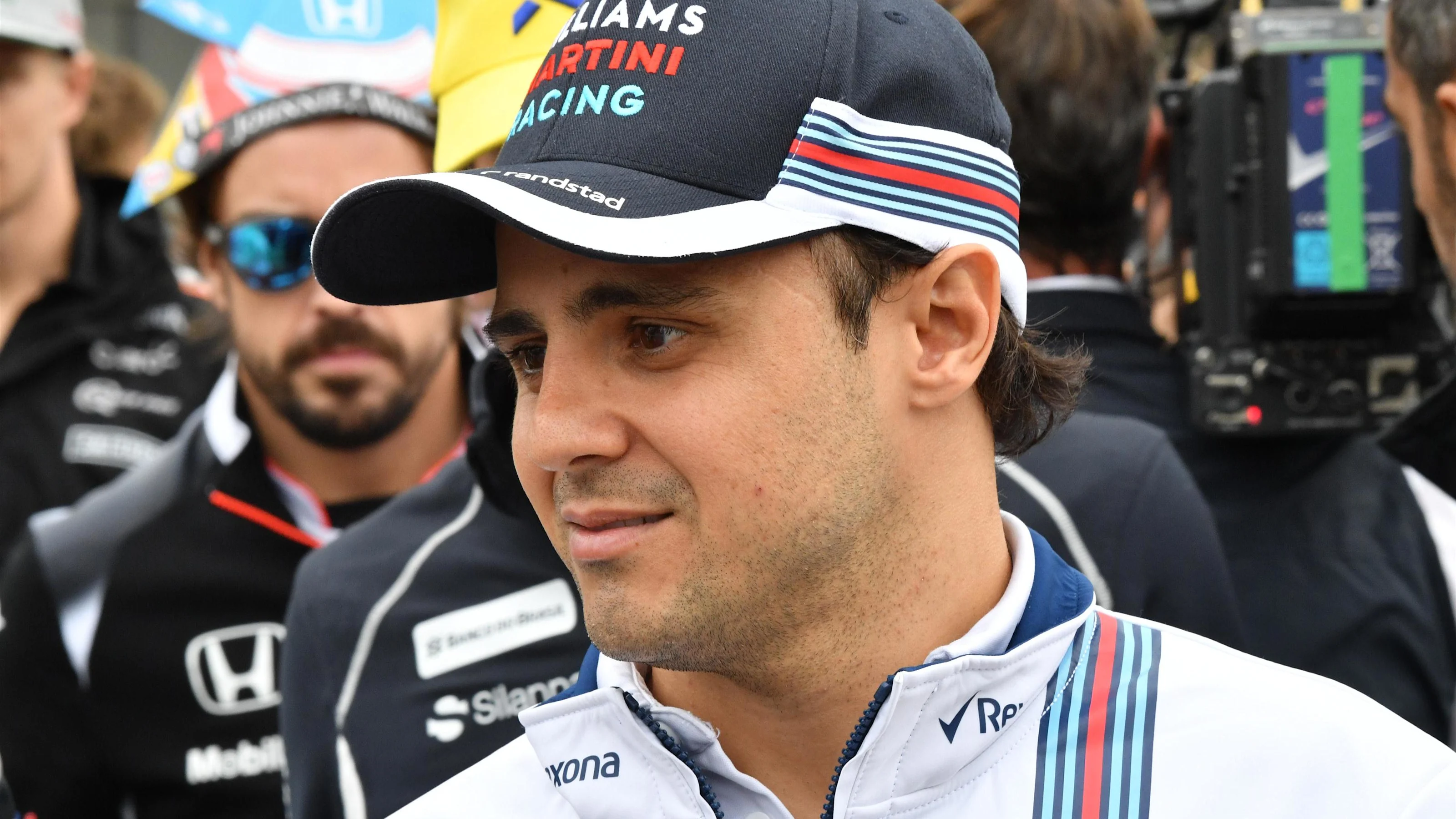 Felipe Massa (BRA) Williams on the drivers parade at Formula One World Championship, Rd17, Japanese