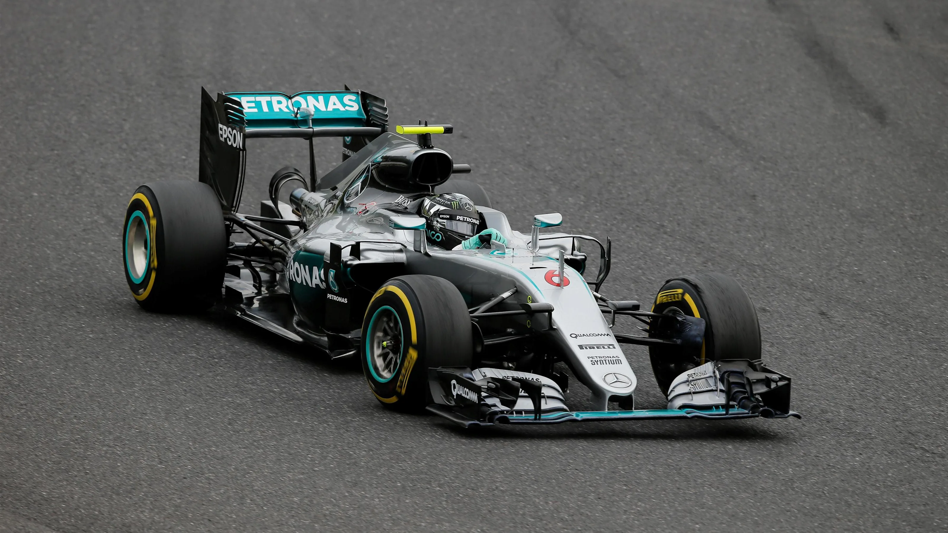 Nico Rosberg (GER) Mercedes-Benz F1 W07 Hybrid at Formula One World Championship, Rd17, Japanese
