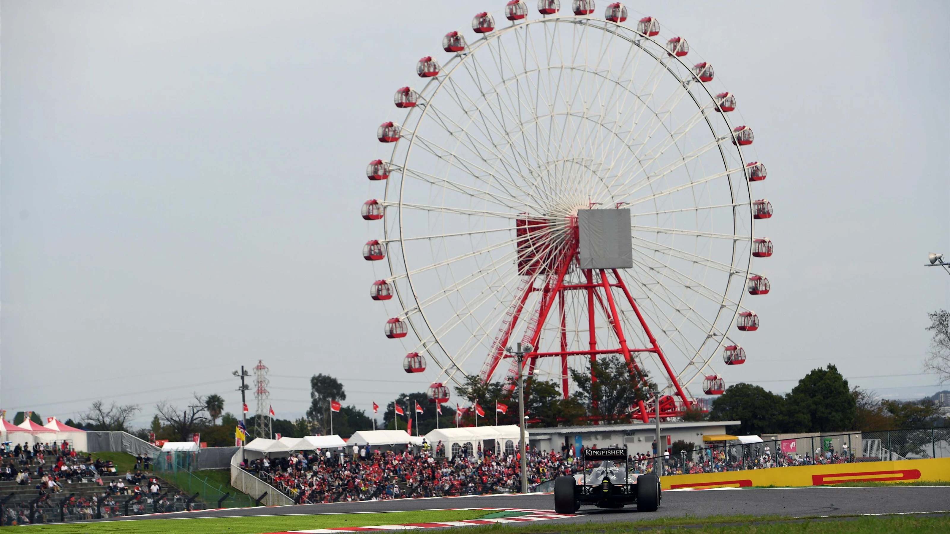 Sergio Perez (MEX) Force India VJM09 at Formula One World Championship, Rd17, Japanese Grand Prix,