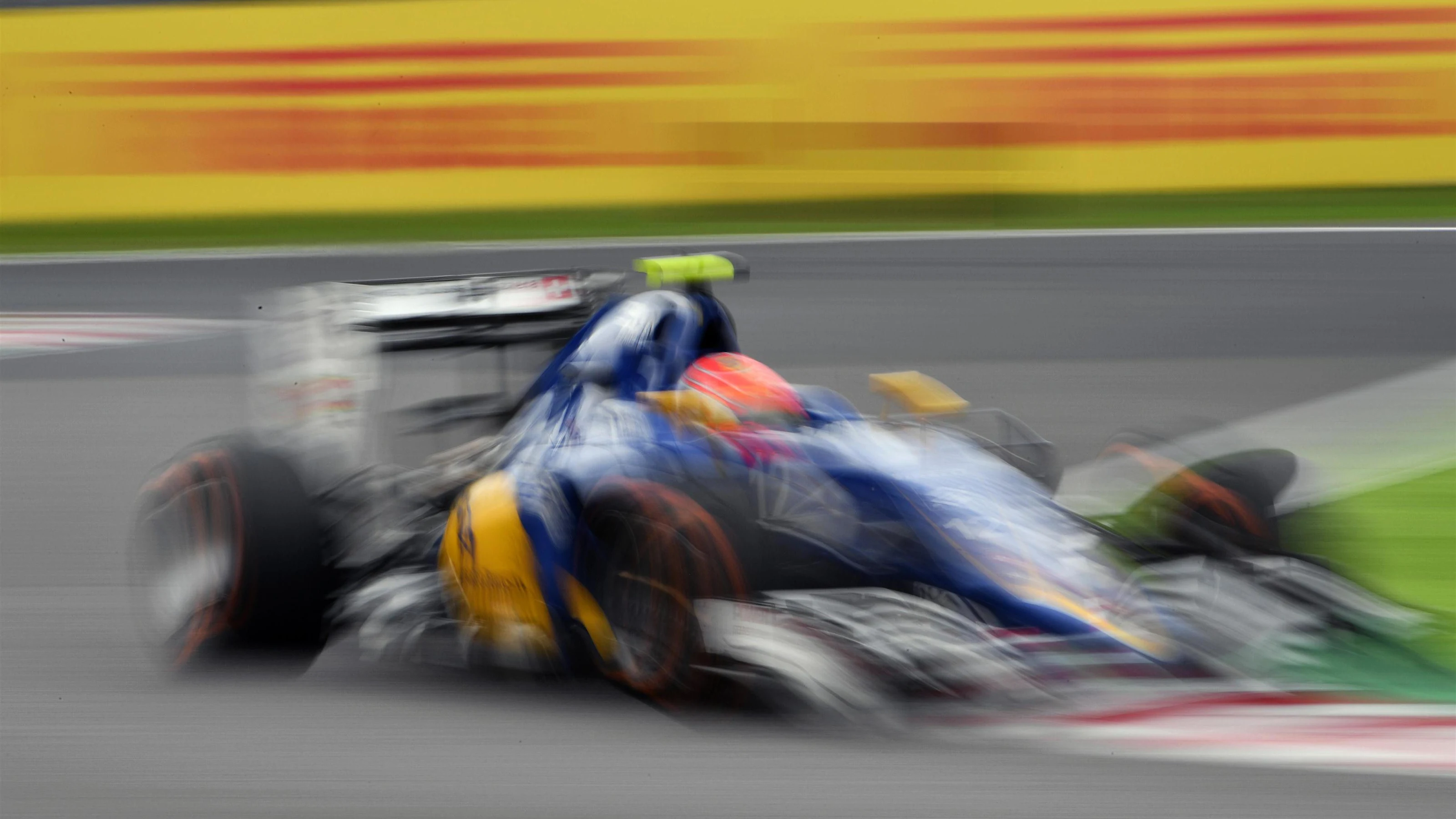 Felipe Nasr (BRA) Sauber C35 at Formula One World Championship, Rd17, Japanese Grand Prix, Race,