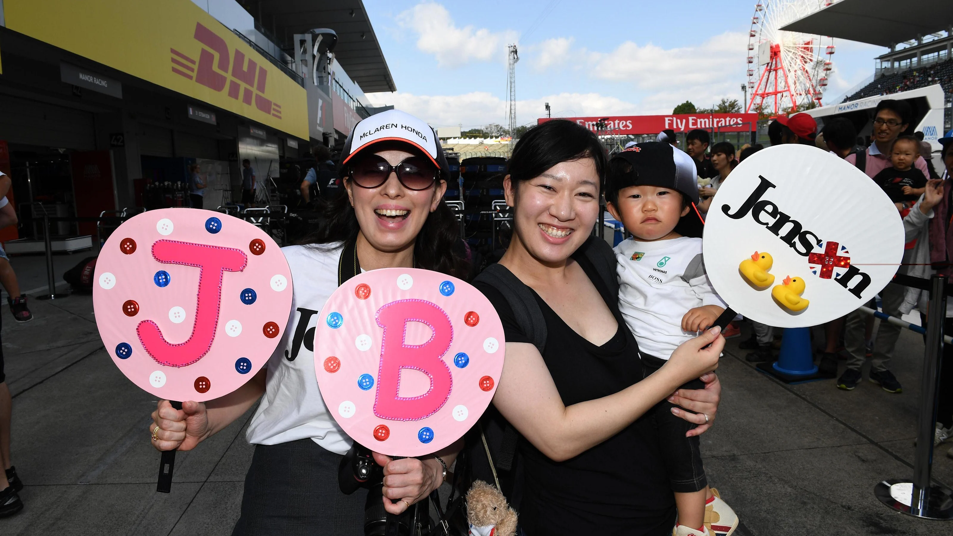 Fans at Formula One World Championship, Rd17, Japanese Grand Prix, Preparations, Suzuka, Japan,