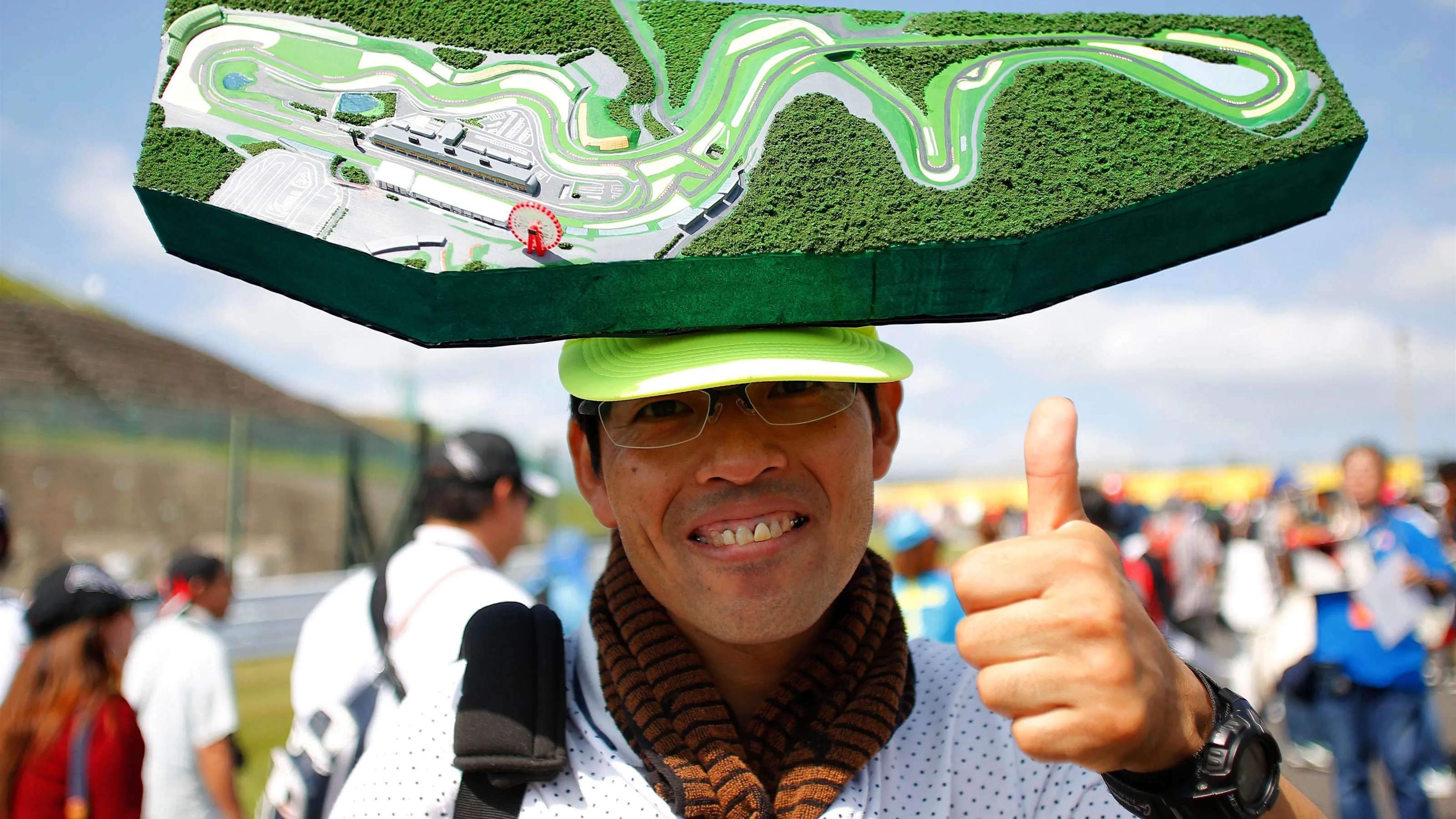 Fan at Formula One World Championship, Rd17, Japanese Grand Prix, Preparations, Suzuka, Japan,