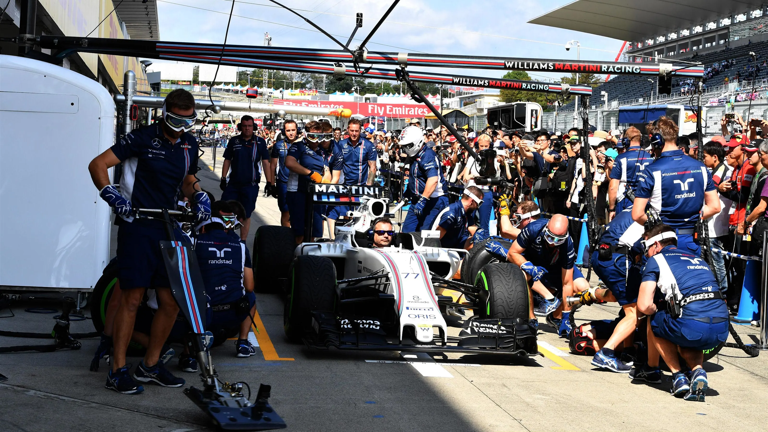 Williams pit stop practice at Formula One World Championship, Rd17, Japanese Grand Prix,