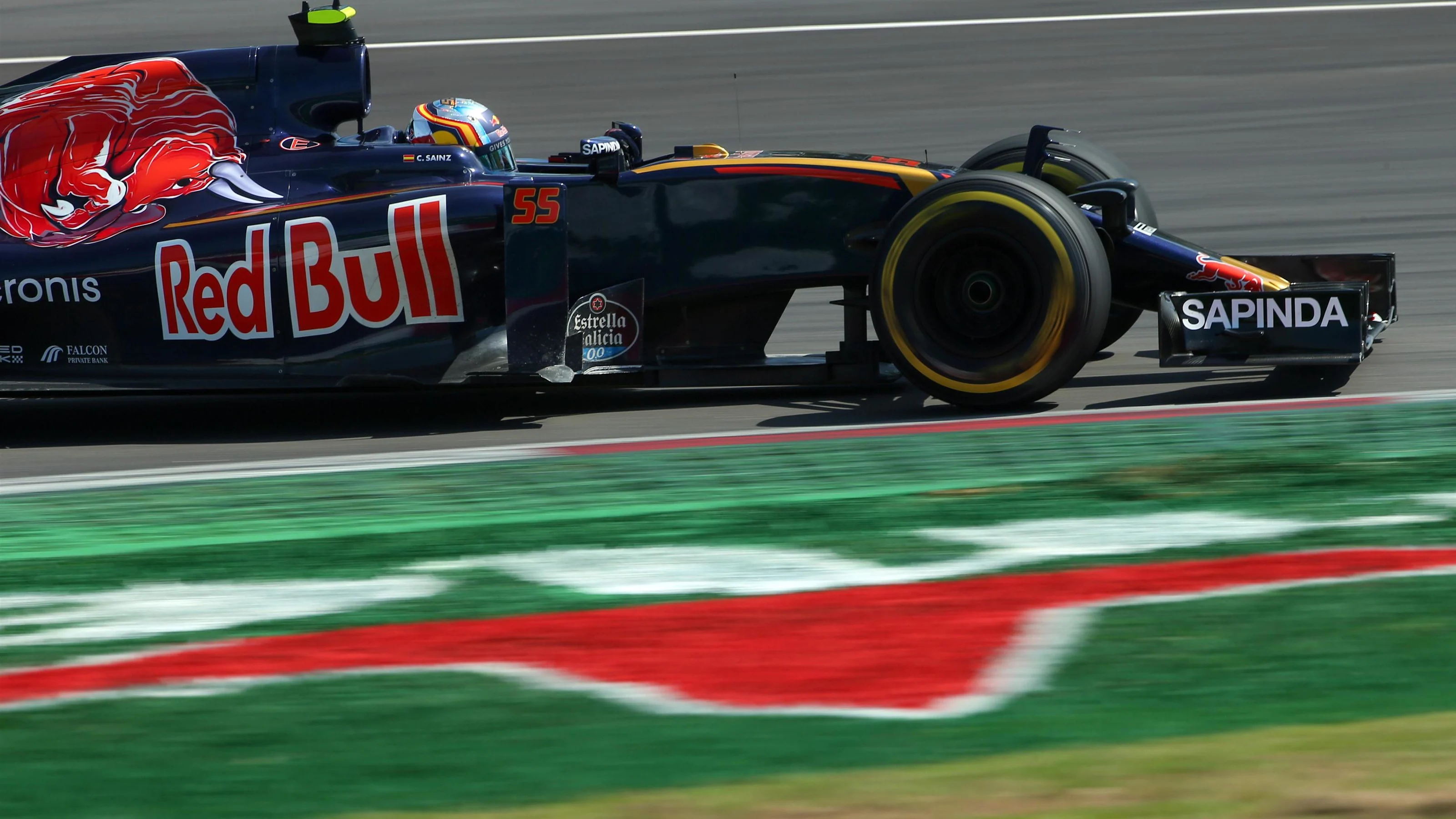 Carlos Sainz jr (ESP) Scuderia Toro Rosso STR11 at Formula One World Championship, Rd16, Malaysian