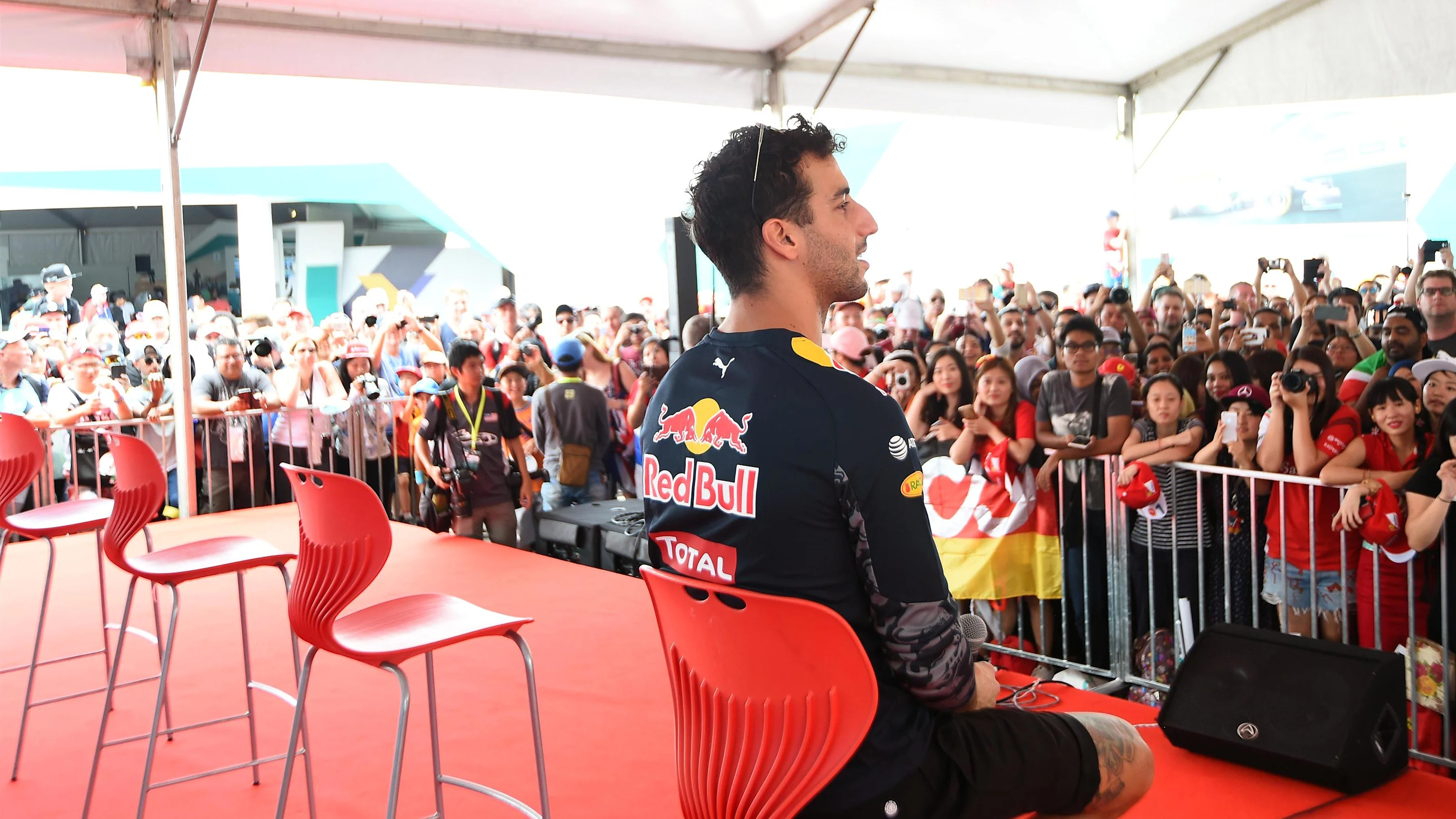 Daniel Ricciardo (AUS) Red Bull Racing at the fanzone at Formula One World Championship, Rd16,