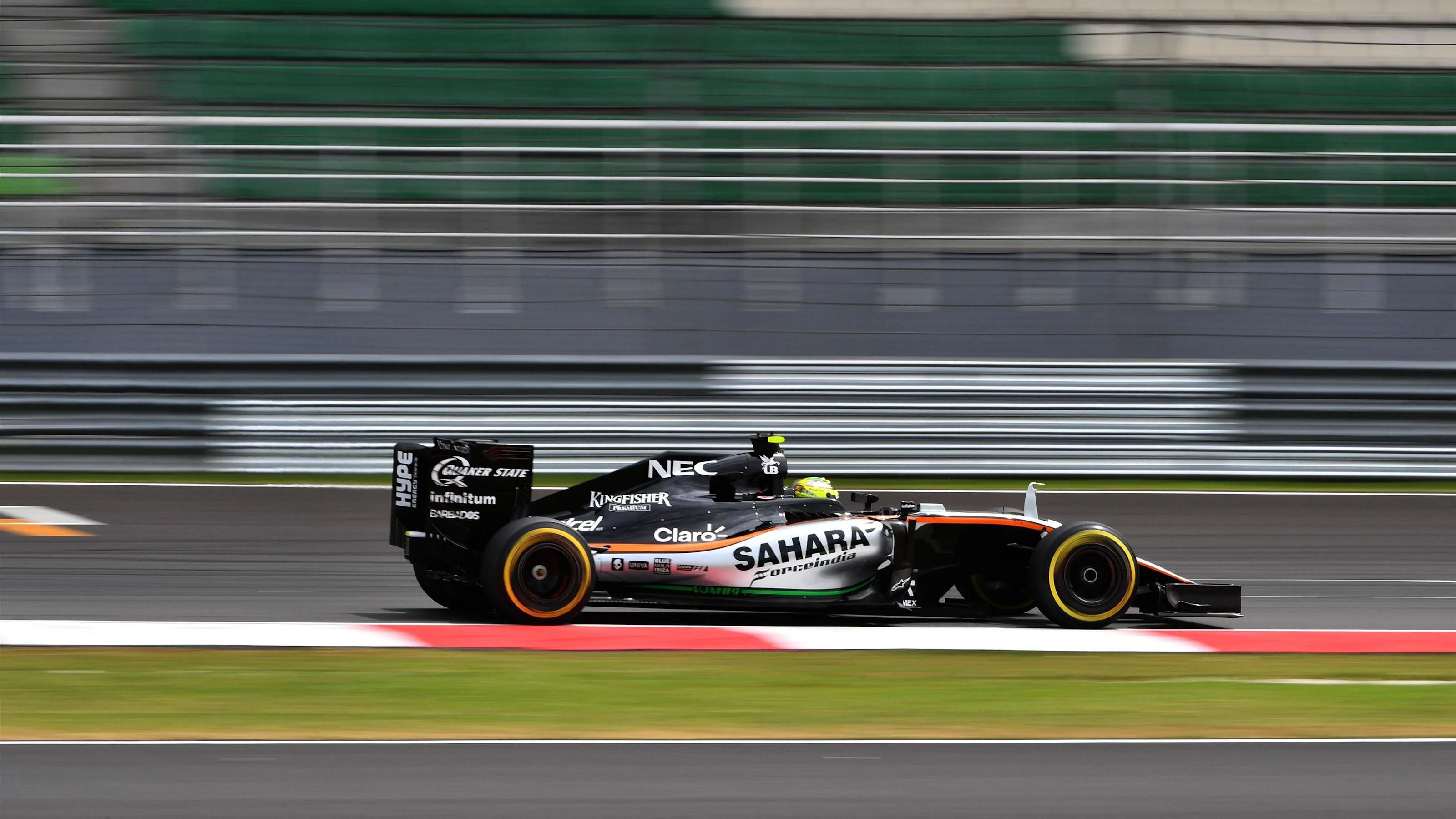 Sergio Perez (MEX) Force India VJM09 at Formula One World Championship, Rd16, Malaysian Grand Prix,