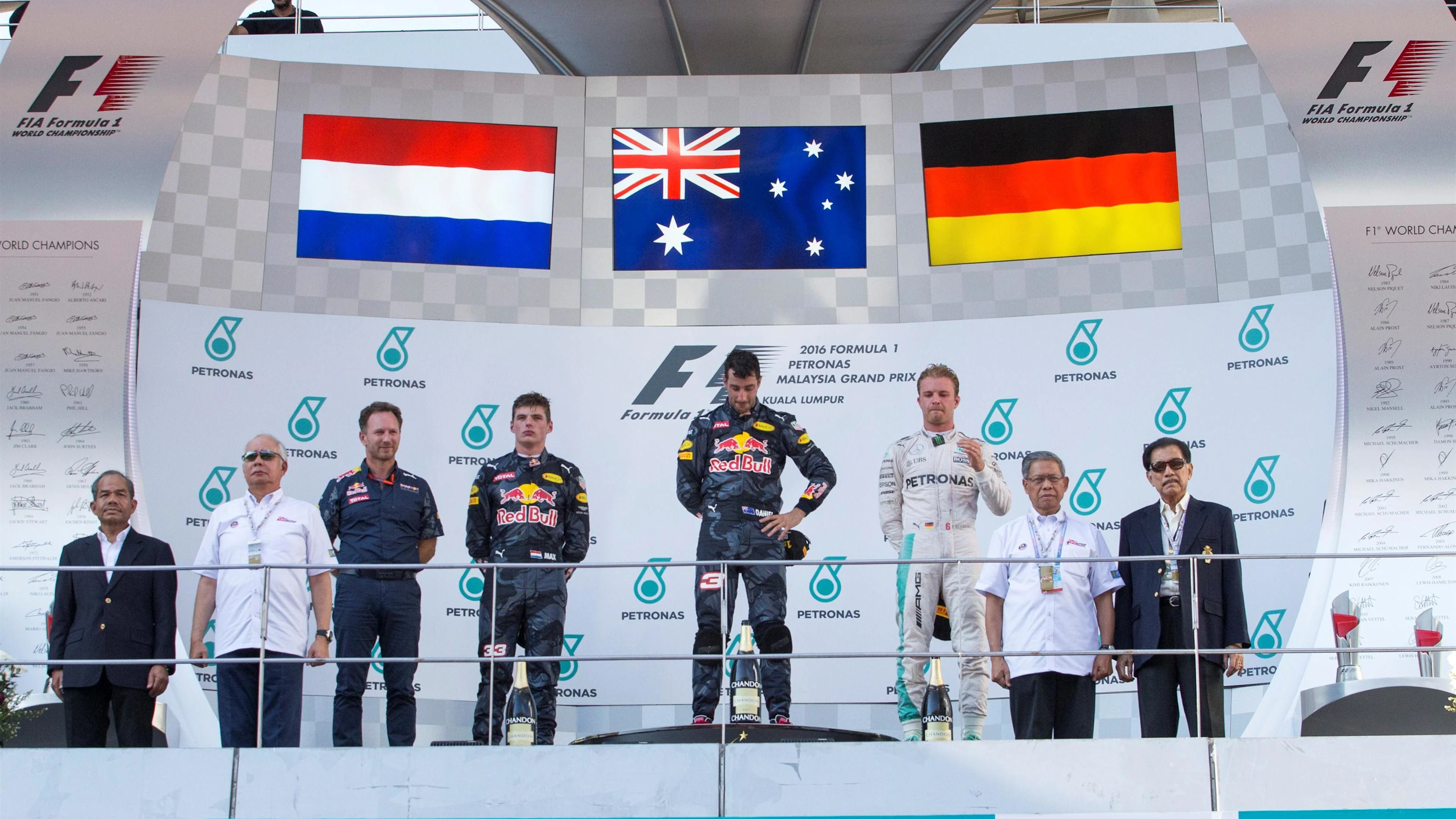 Christian Horner (GBR) Red Bull Racing Team Principal, Max Verstappen (NED) Red Bull Racing, race