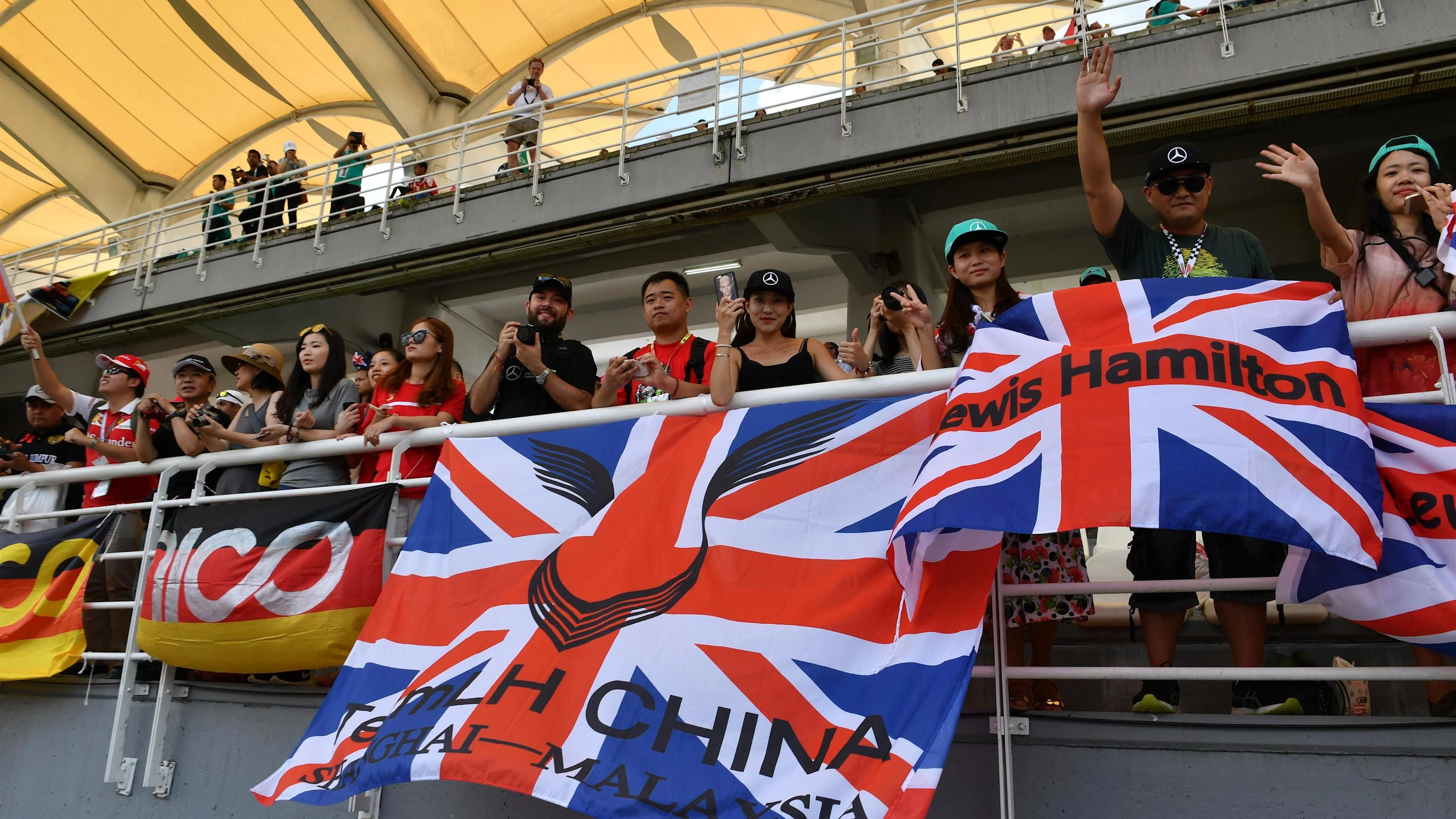 Lewis Hamilton (GBR) Mercedes AMG F1 fans and banners at Formula One World Championship, Rd16,