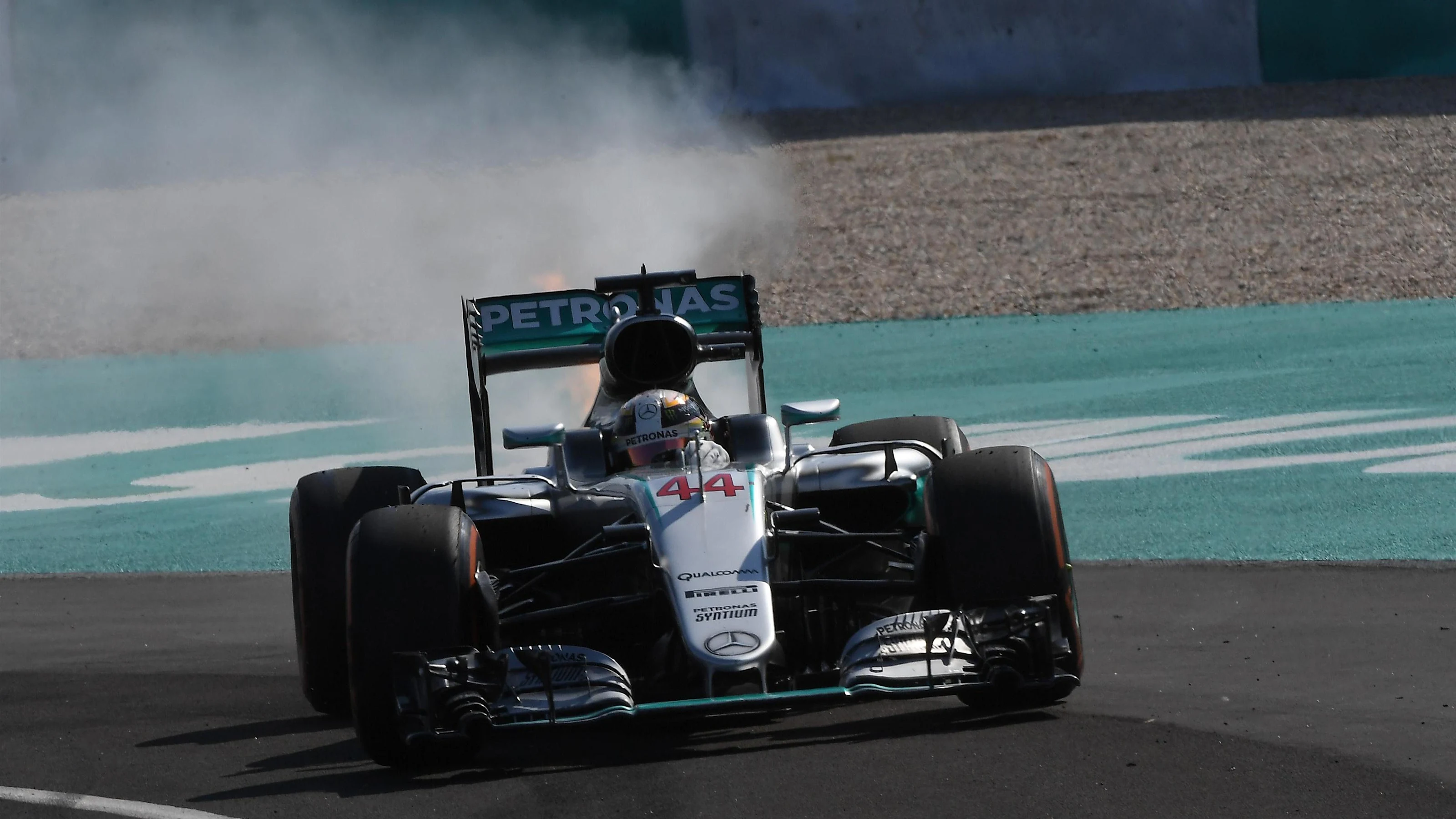 Lewis Hamilton (GBR) Mercedes-Benz F1 W07 Hybrid suffers an engine failure at Formula One World
