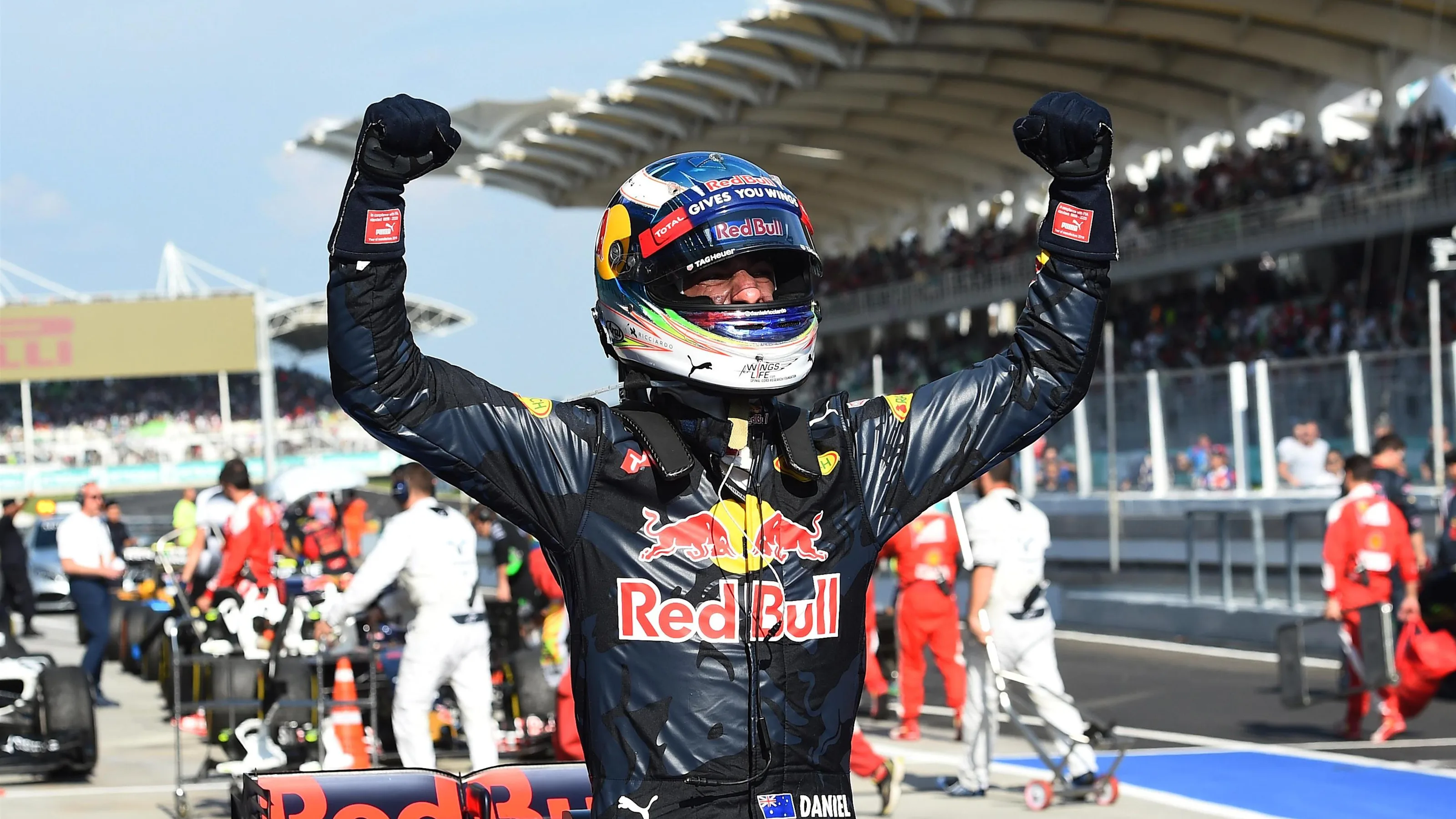 Race winner Daniel Ricciardo (AUS) Red Bull Racing RB12 Celebrates in Parc ferme at Formula One