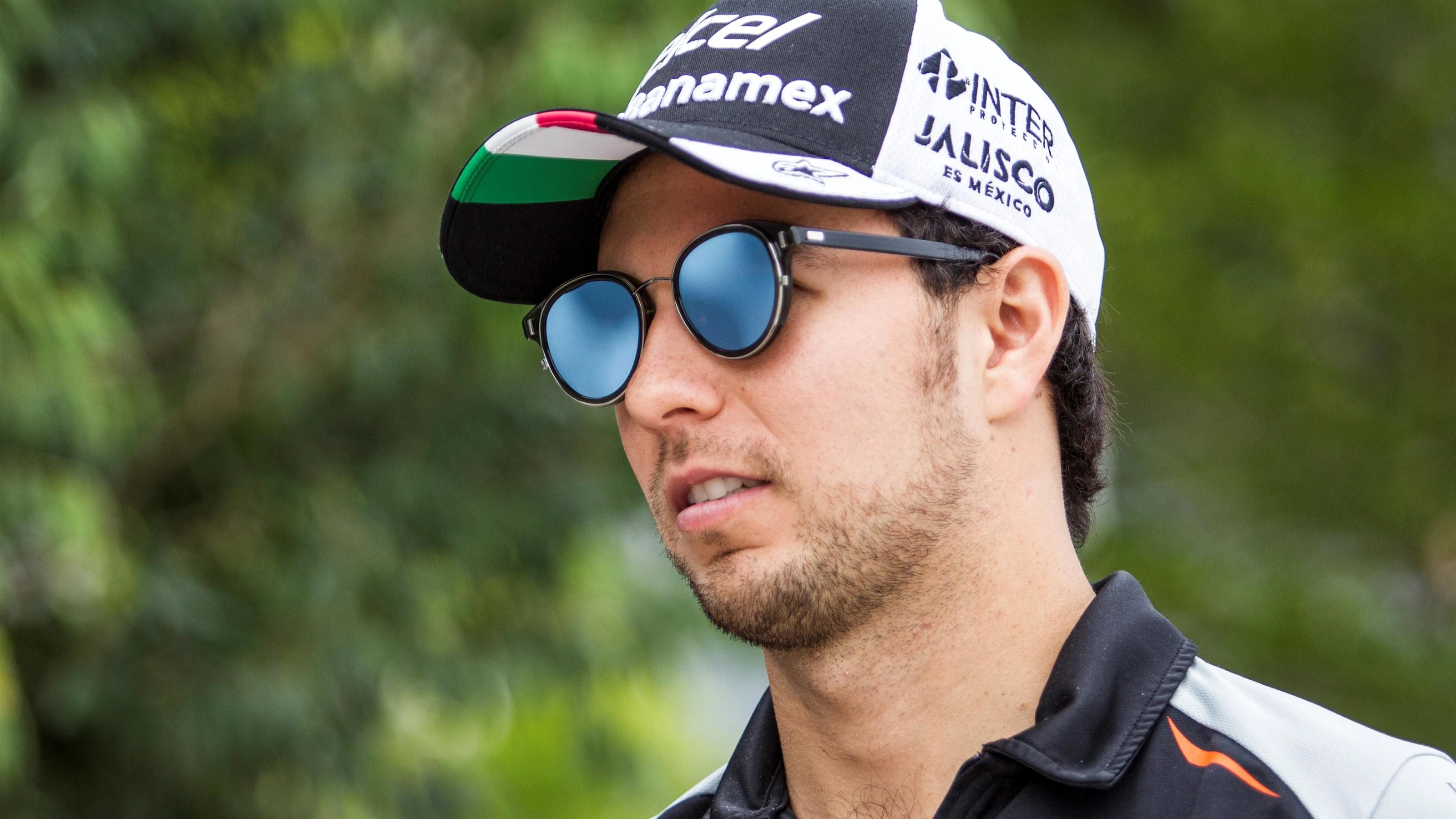Sergio Perez (MEX) Force India at Formula One World Championship, Rd16, Malaysian Grand Prix,
