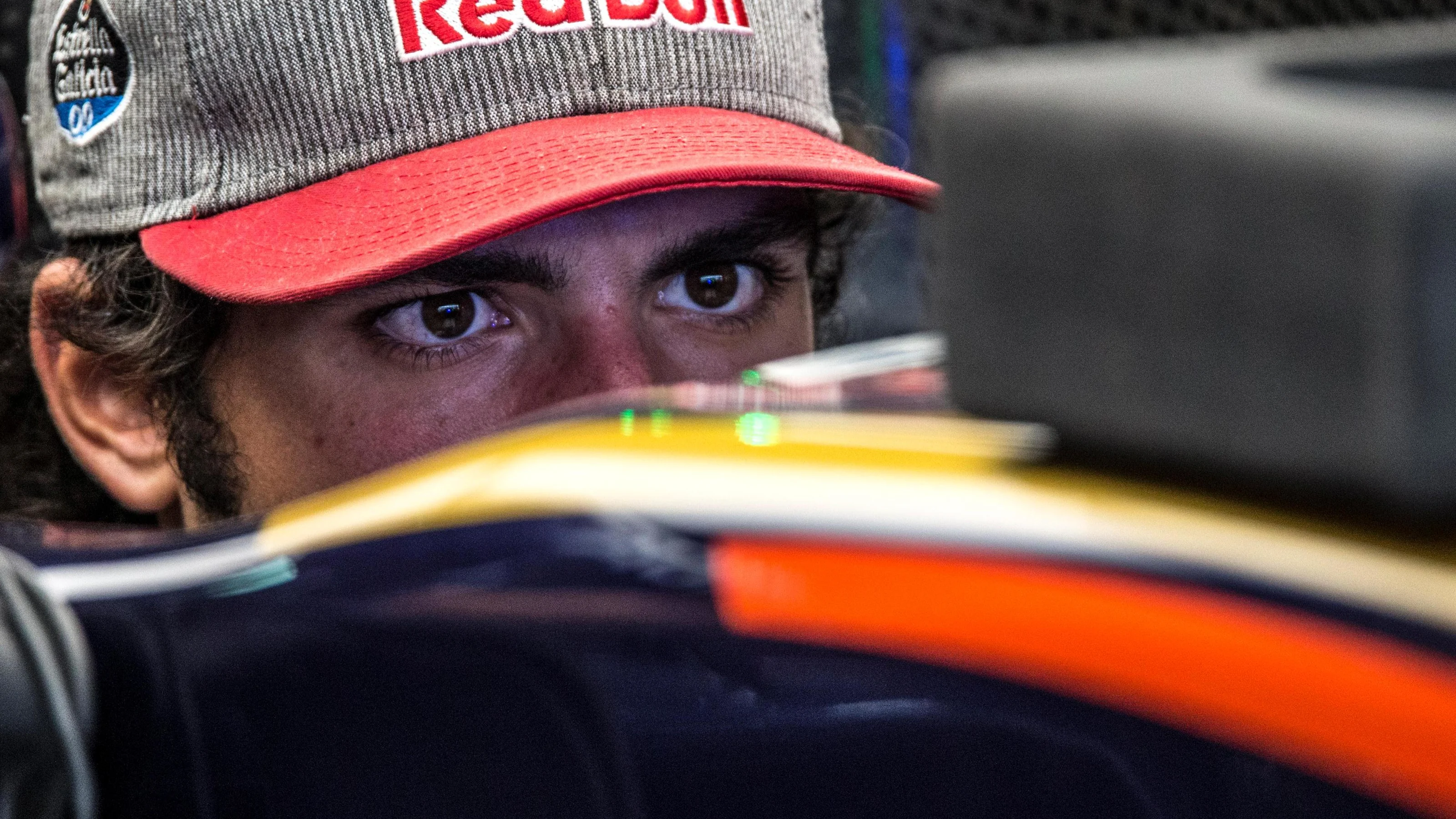 Carlos Sainz jr (ESP) Scuderia Toro Rosso STR11 at Formula One World Championship, Rd16, Malaysian