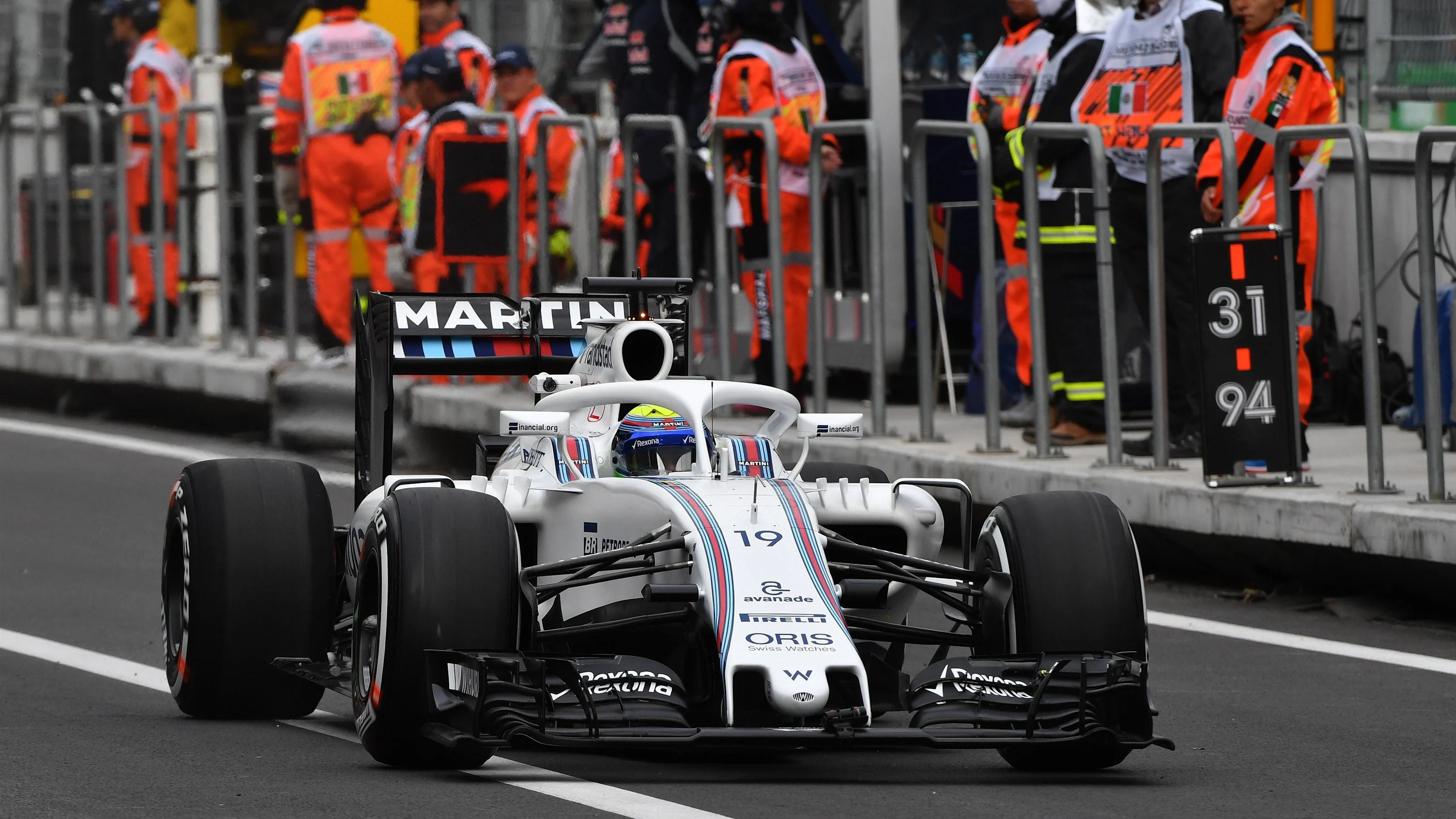 Felipe Massa (BRA) Williams FW38 with halo at Formula One World Championship, Rd19, Mexican Grand