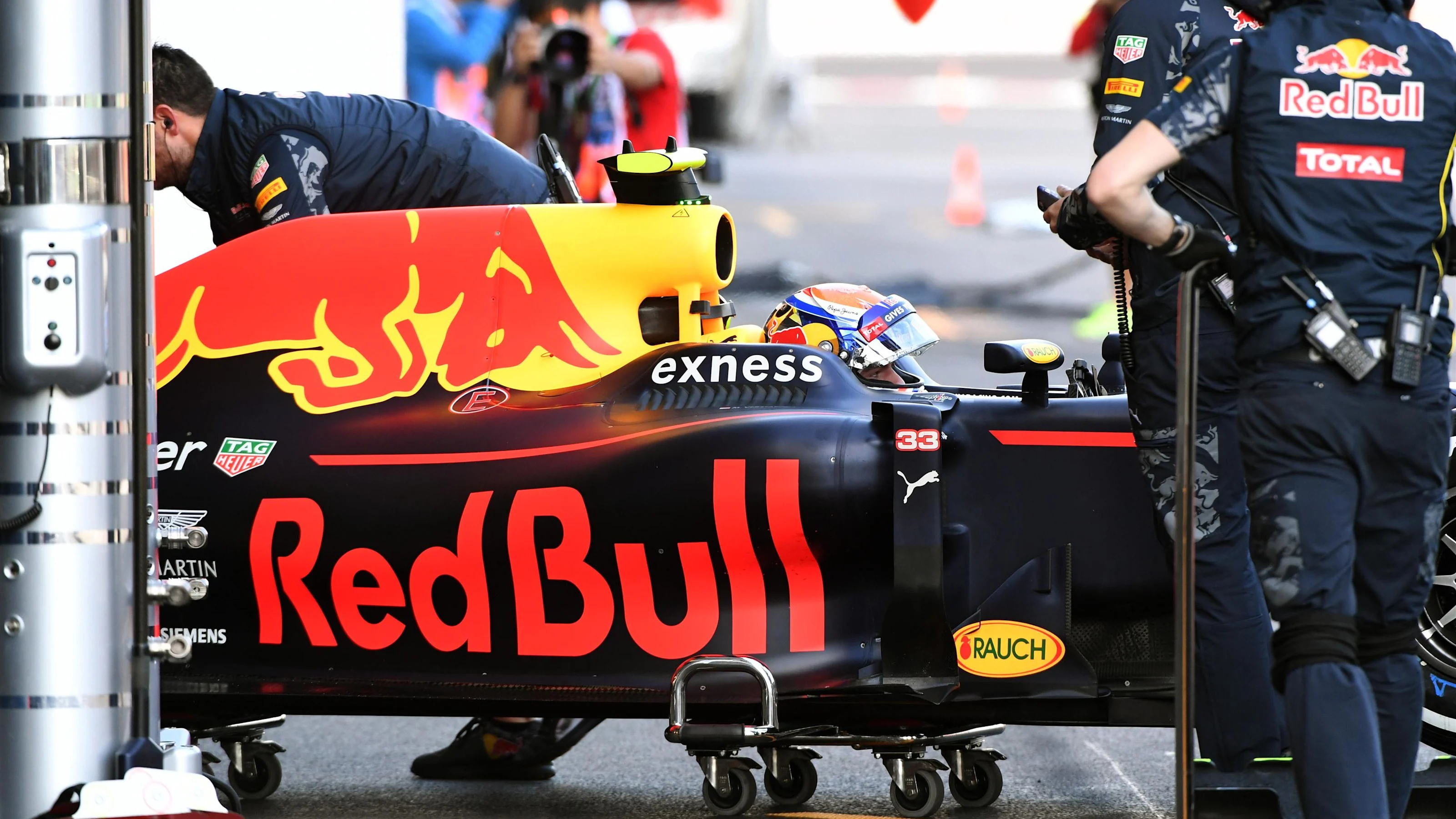 Max Verstappen (NED) Red Bull Racing RB12 at Formula One World Championship, Rd19, Mexican Grand