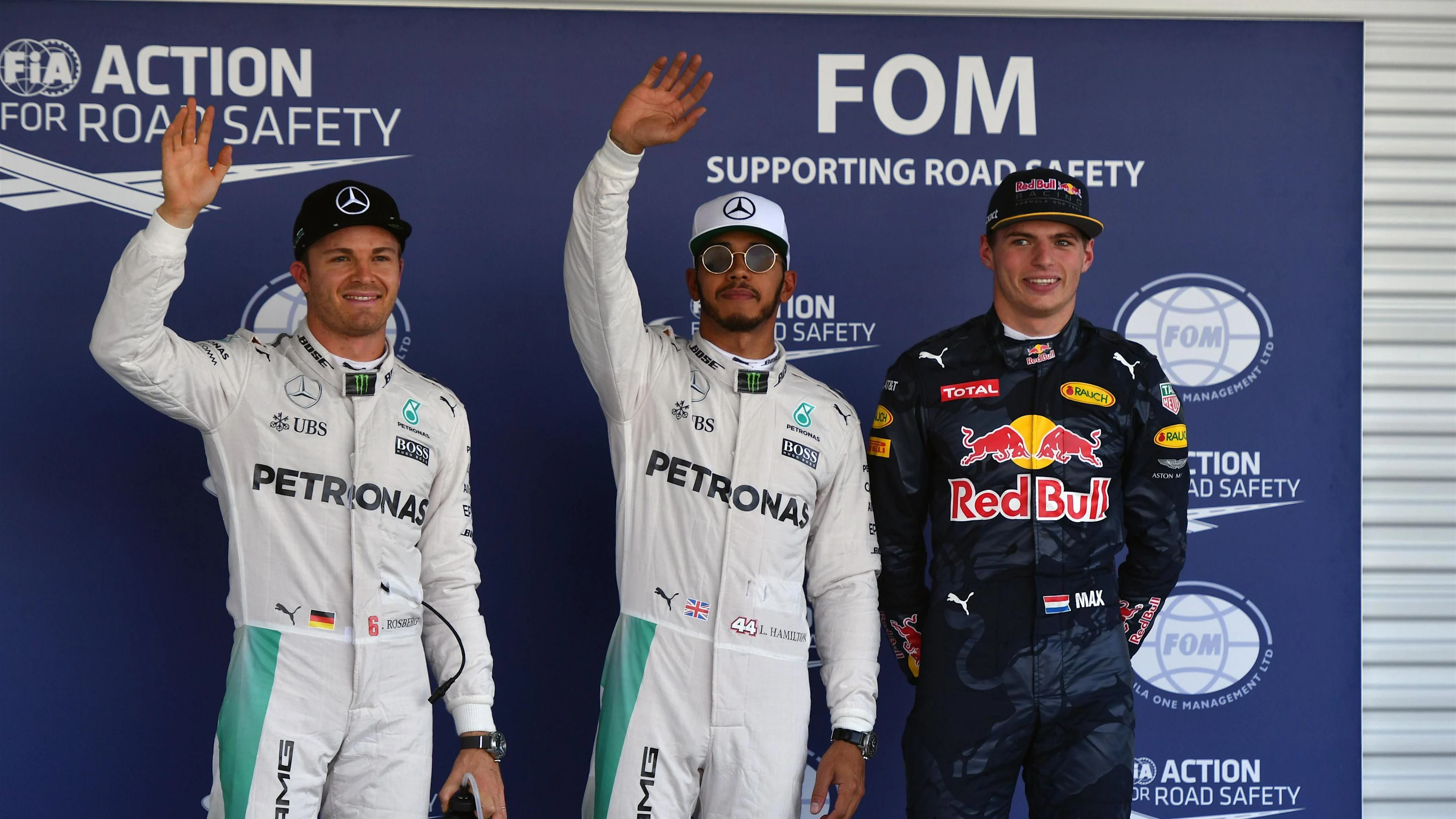 (L to R): Nico Rosberg (GER) Mercedes AMG F1, pole sitter Lewis Hamilton (GBR) Mercedes AMG F1 and