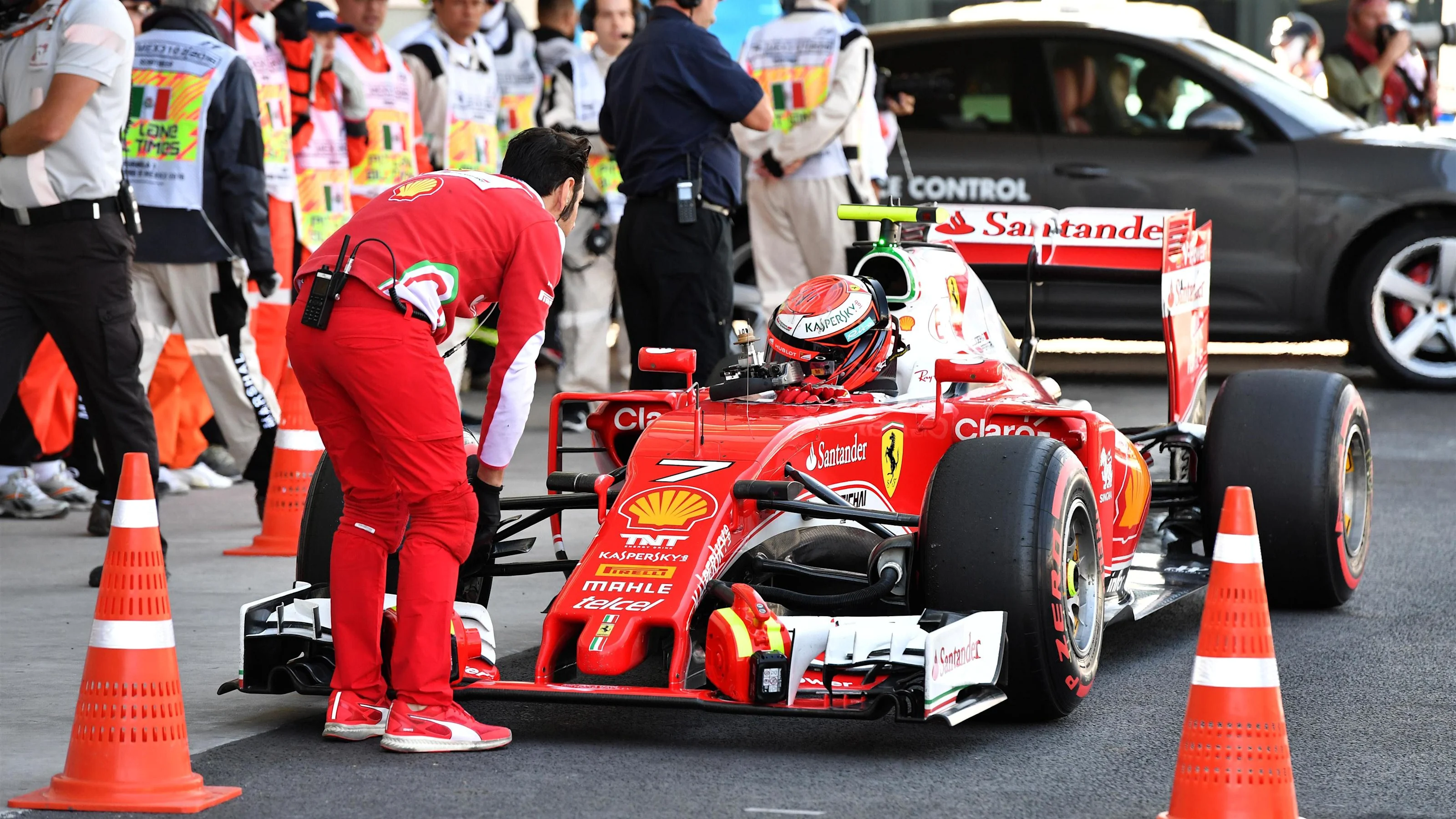 Kimi Raikkonen (FIN) Ferrari SF16-H in parc ferme at Formula One World Championship, Rd19, Mexican