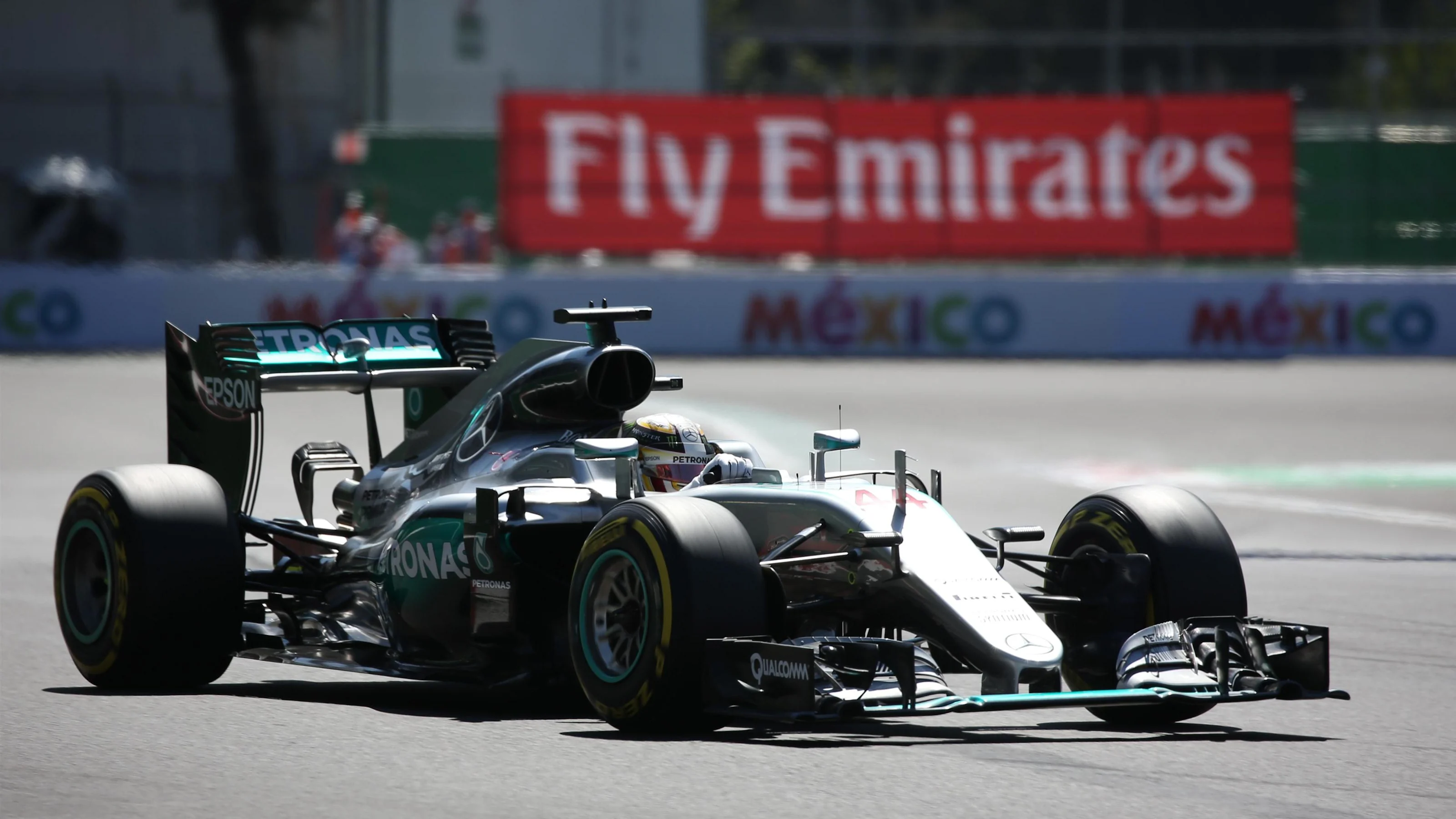 Lewis Hamilton (GBR) Mercedes-Benz F1 W07 Hybrid at Formula One World Championship, Rd19, Mexican