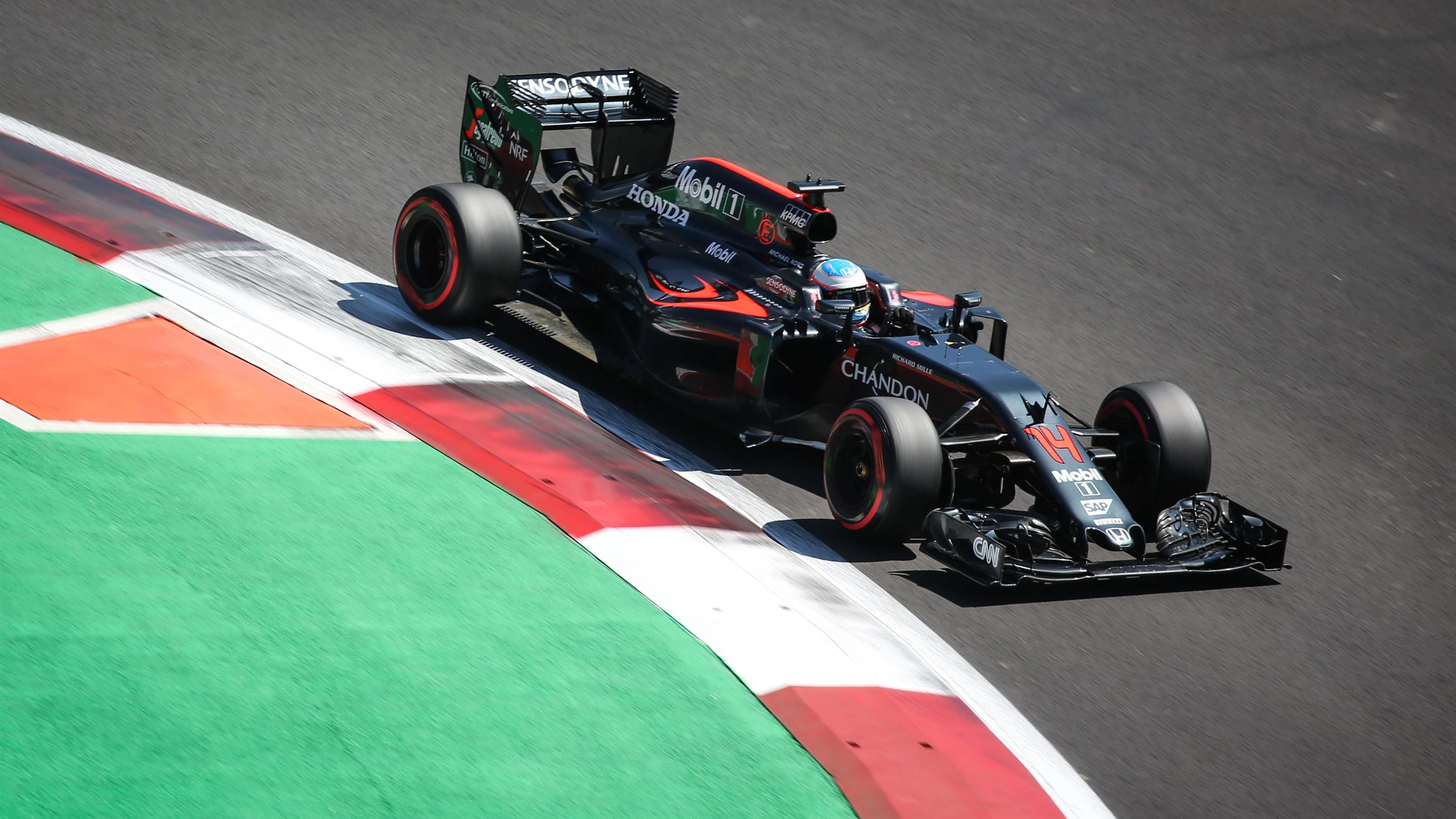 Fernando Alonso (ESP) McLaren MP4-31 at Formula One World Championship, Rd19, Mexican Grand Prix,