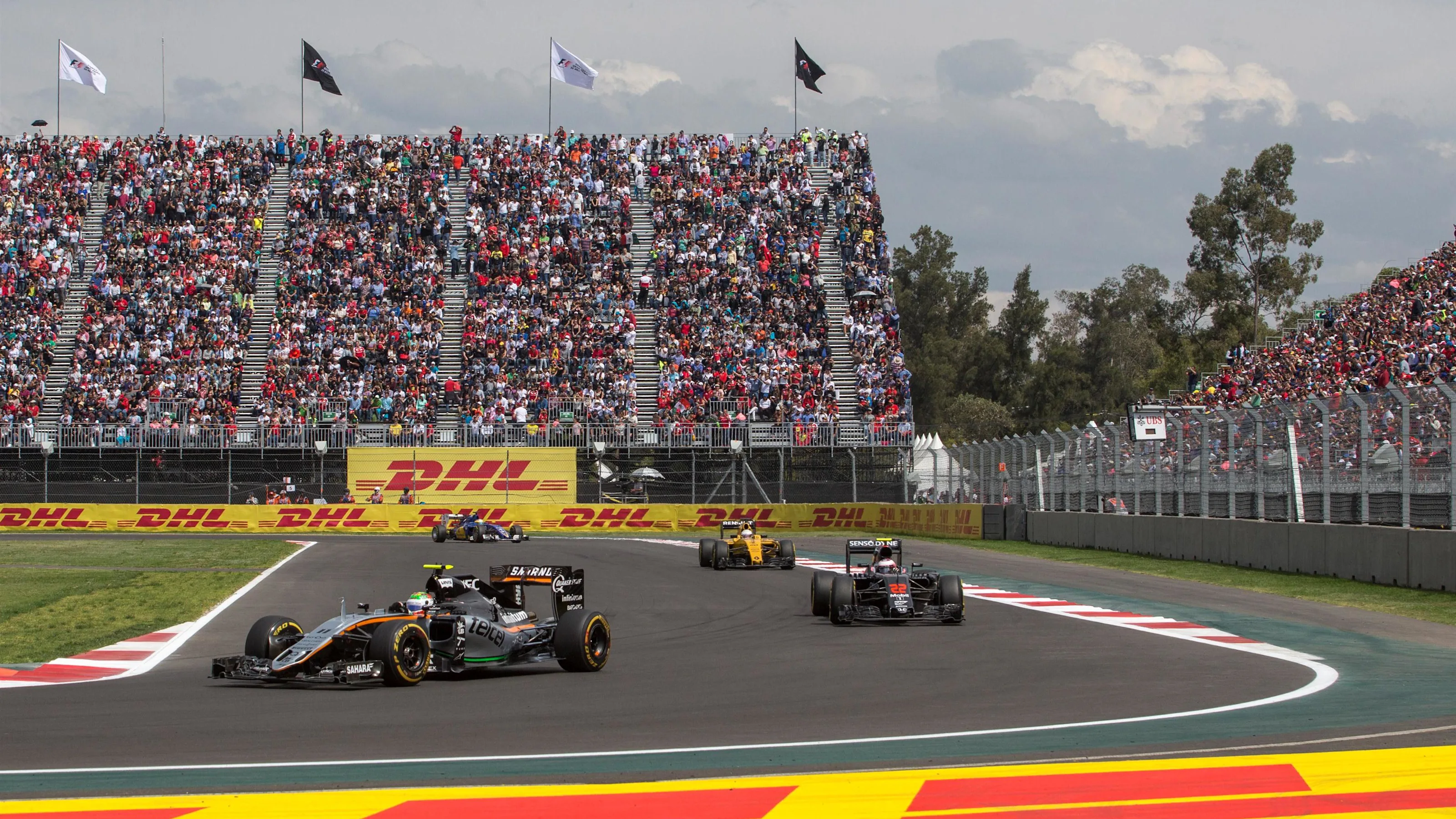 Sergio Perez (MEX) Force India VJM09 at Formula One World Championship, Rd19, Mexican Grand Prix,