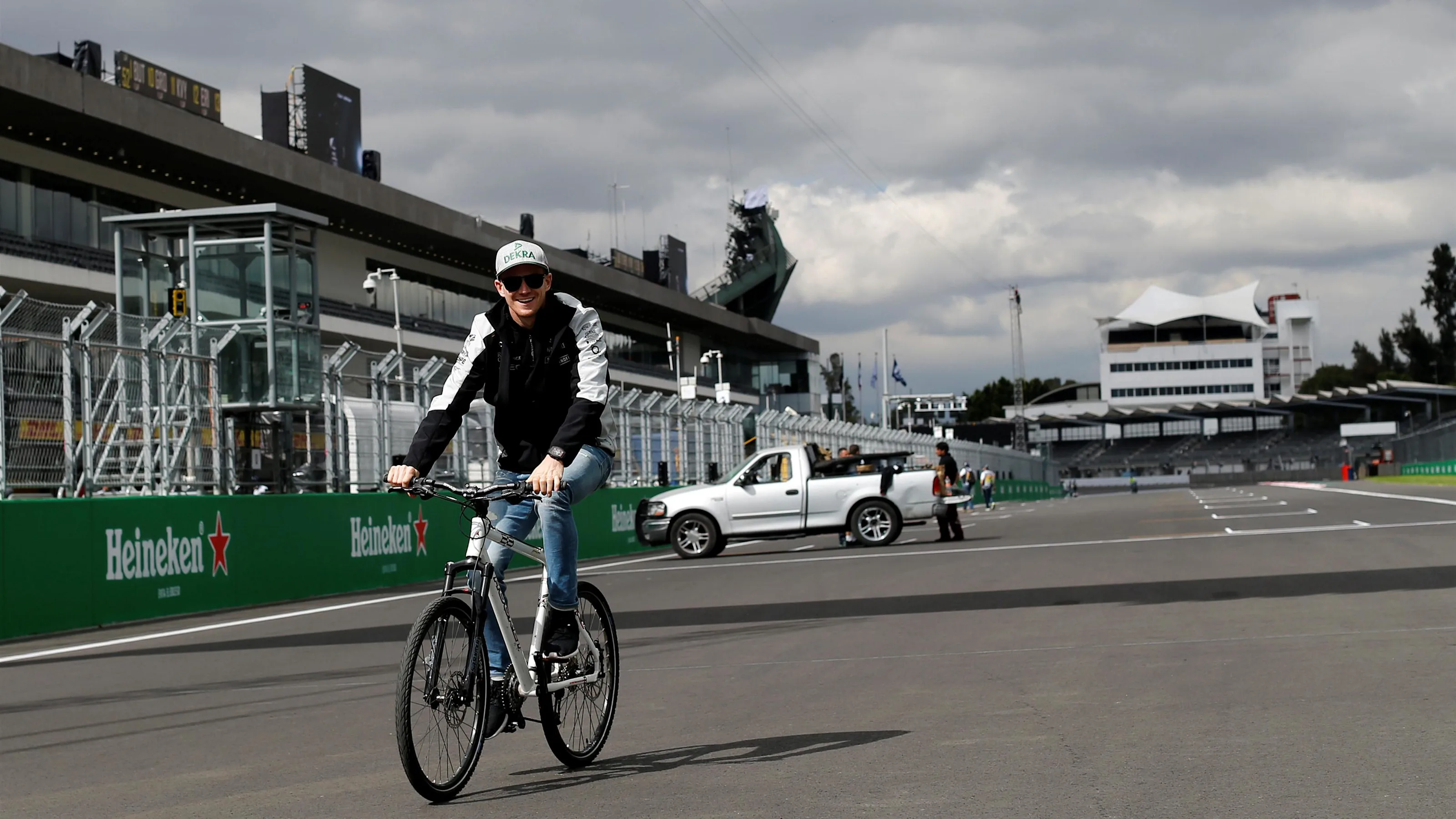 Nico Hulkenberg (GER) Force India cycles the track at Formula One World Championship, Rd19, Mexican