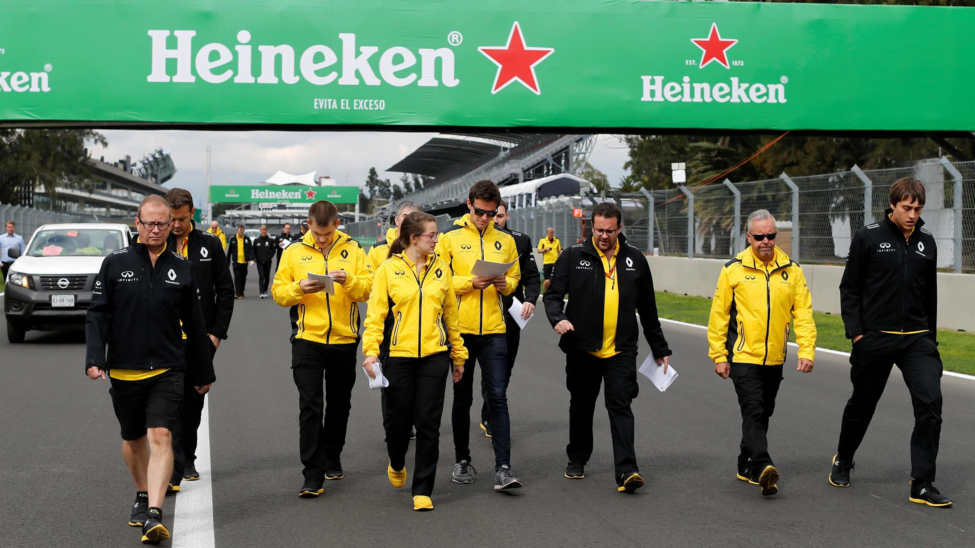 Jolyon Palmer (GBR) Renault Sport F1 Team walks the track at Formula One World Championship, Rd19,