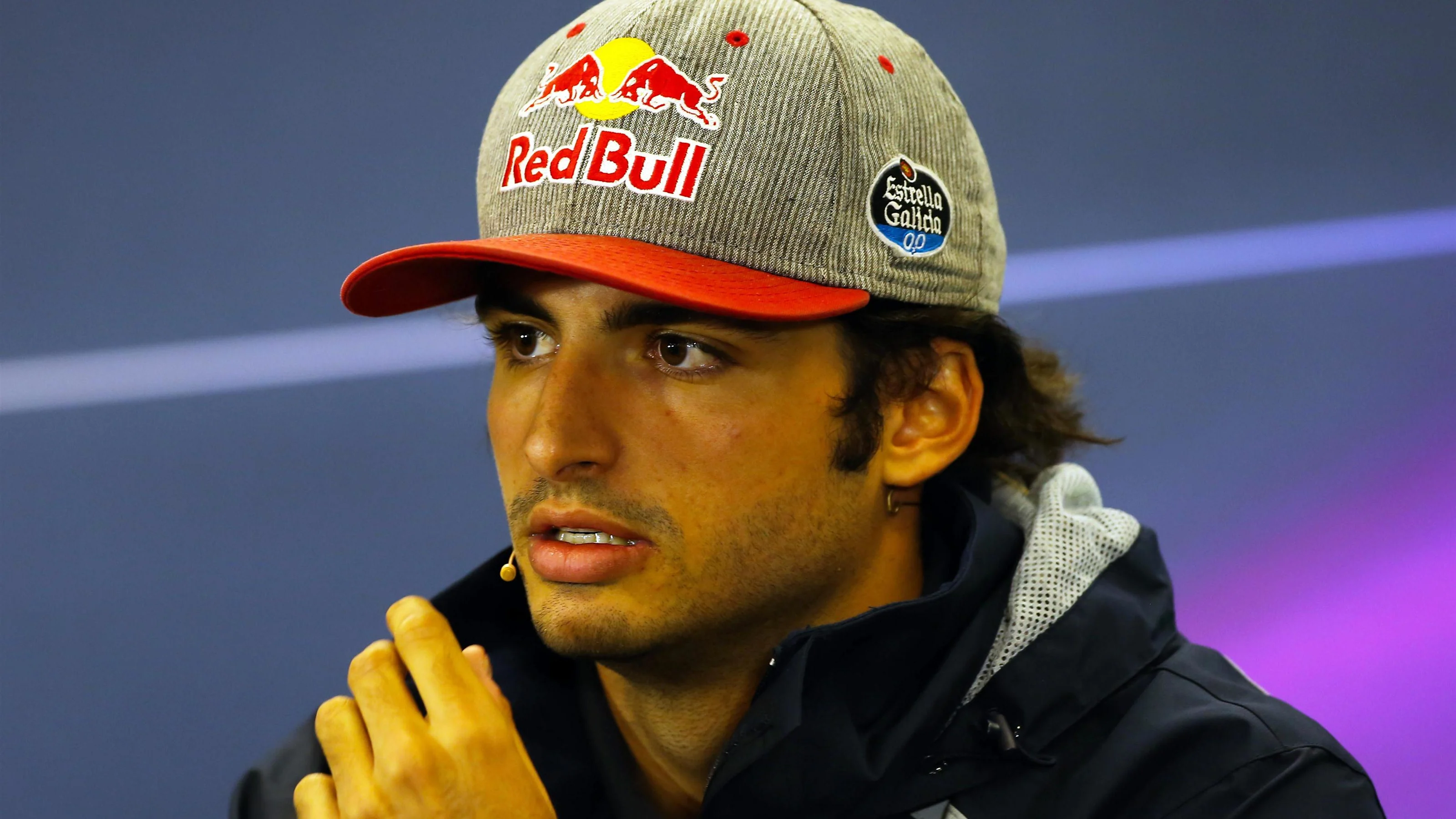 Carlos Sainz jr (ESP) Scuderia Toro Rosso in the Press Conference at Formula One World