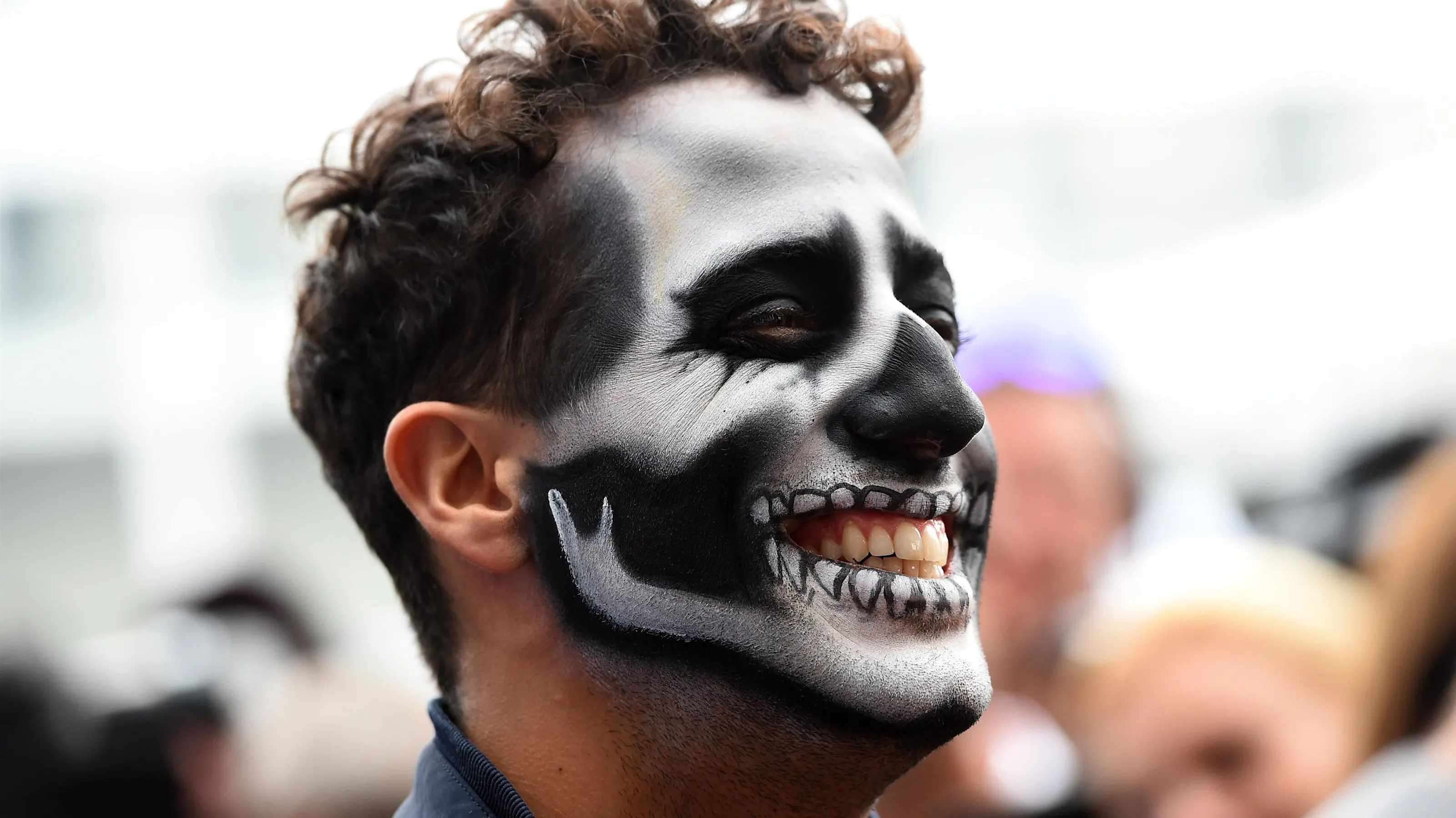 Daniel Ricciardo (AUS) Red Bull Racing with Day of the Dead face paint at Formula One World