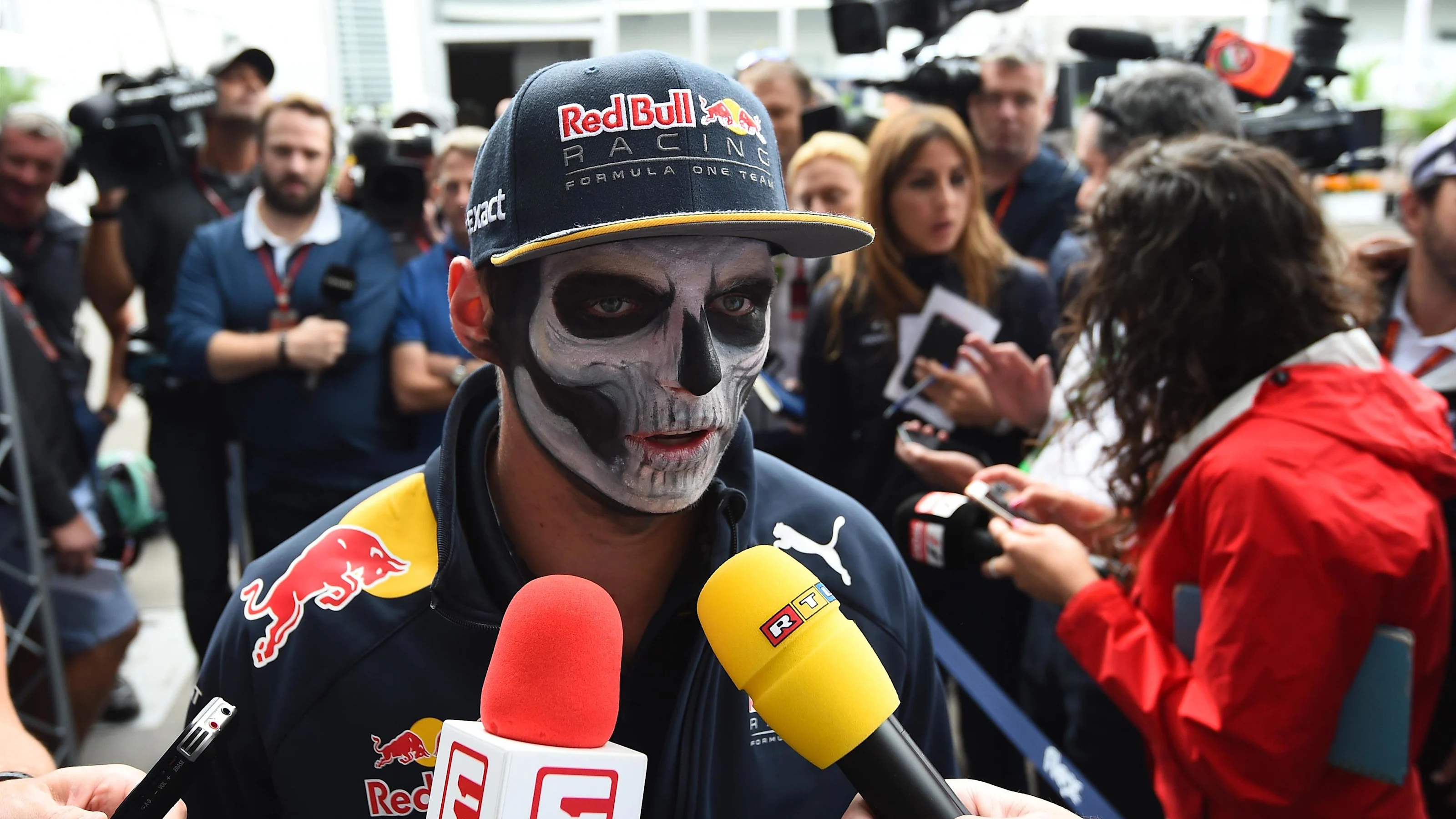 Max Verstappen (NED) Red Bull Racing with Day of the Dead face paint at Formula One World