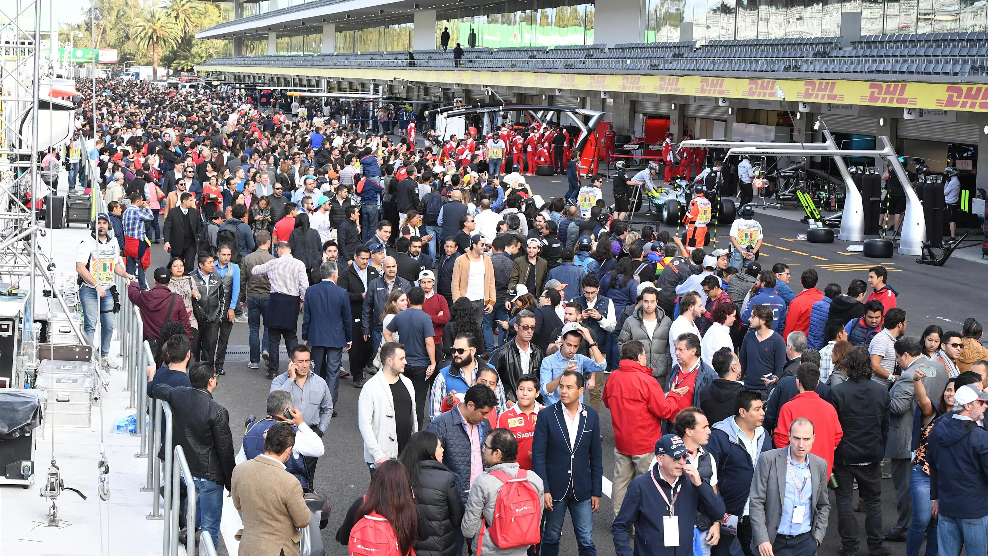 Fans at Formula One World Championship, Rd19, Mexican Grand Prix, Preparations, Circuit Hermanos