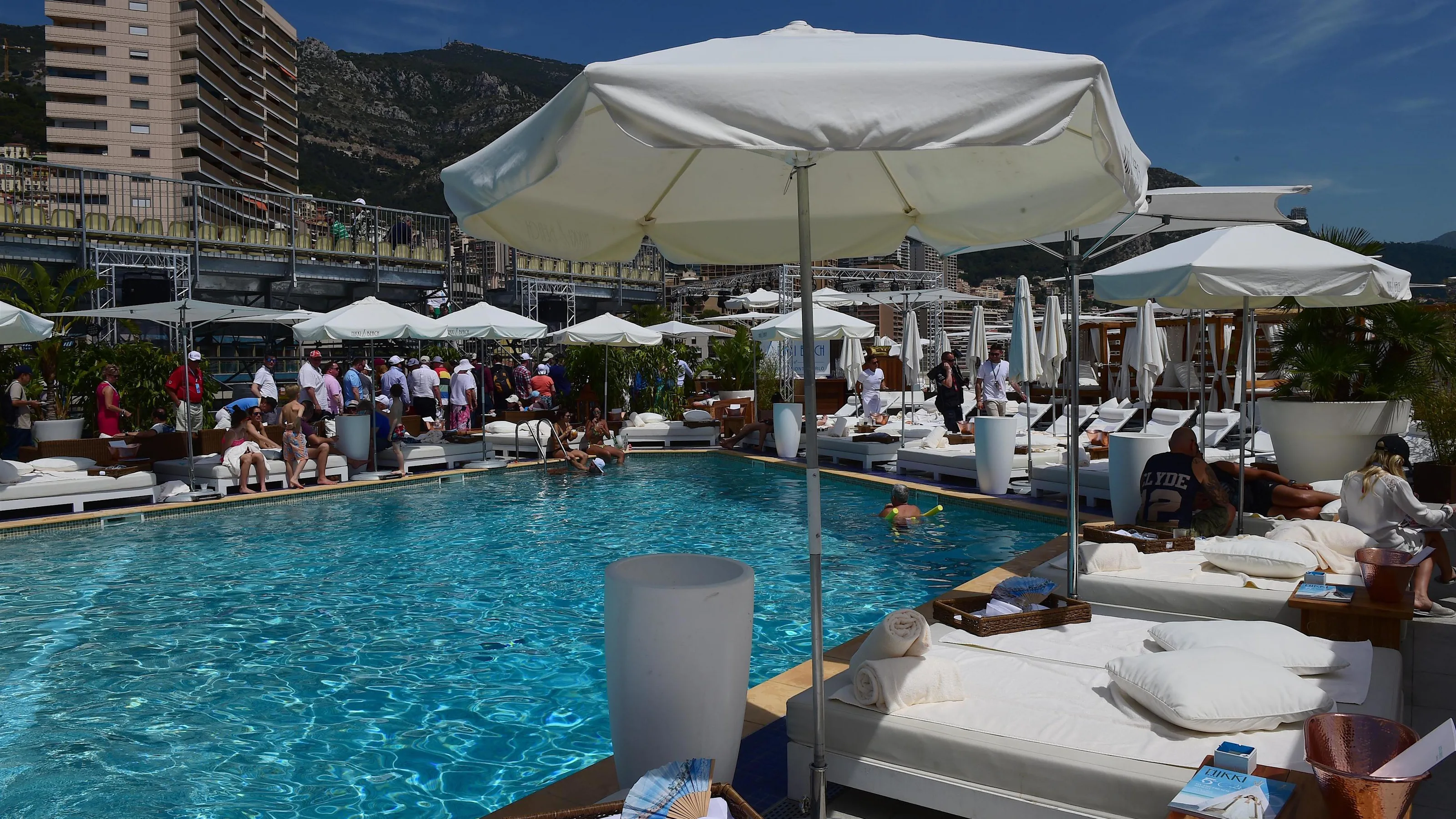 Swimming pool and gusests at Formula One World Championship, Rd6, Monaco Grand Prix, Qualifying,
