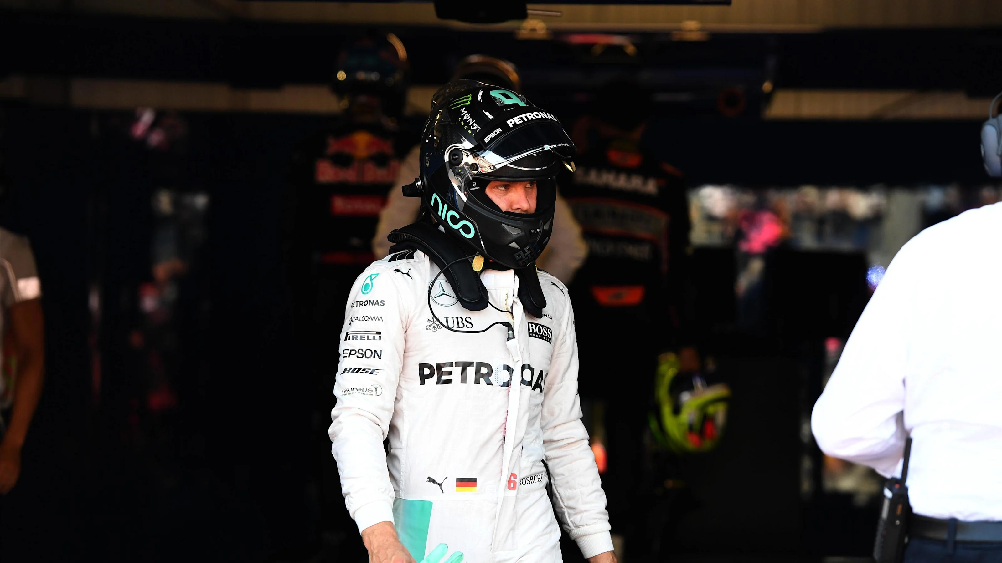 Nico Rosberg (GER) Mercedes AMG F1 in parc ferme at Formula One World Championship, Rd6, Monaco