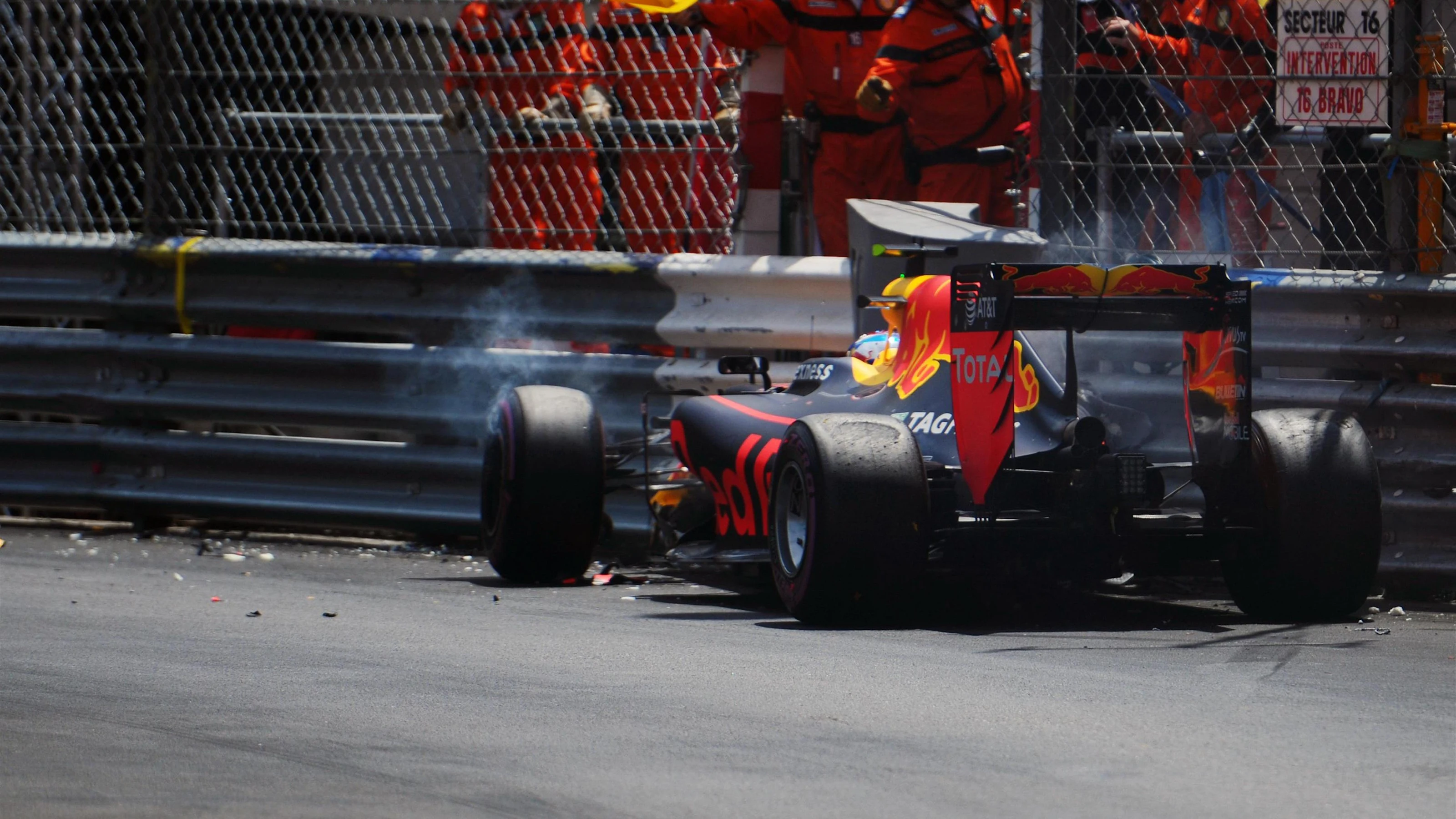 Max Verstappen (NED) Red Bull Racing RB12 crashes in Q1 at Formula One World Championship, Rd6,