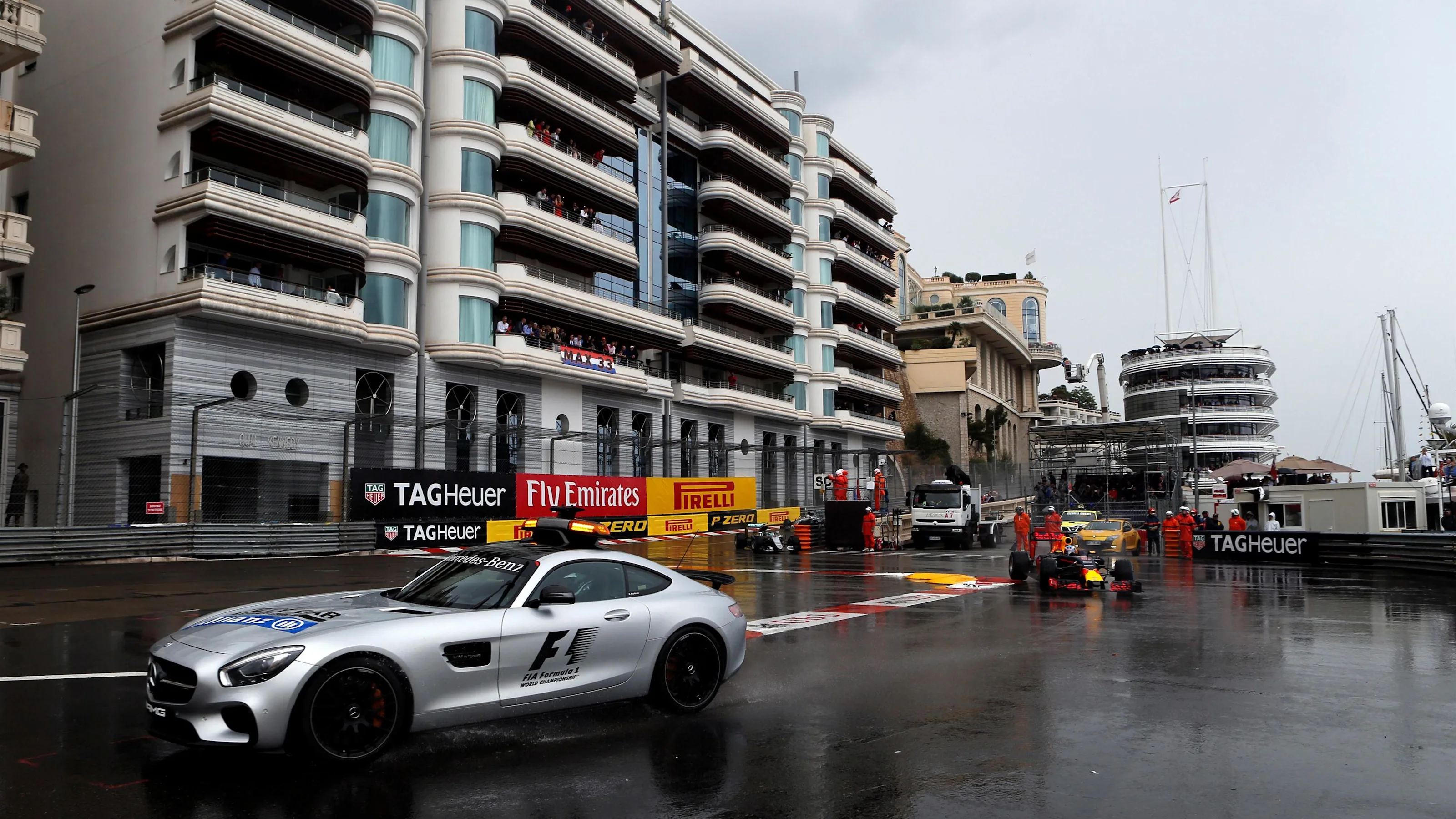 Safety Car leads at the start of the race at Formula One World Championship, Rd6, Monaco Grand
