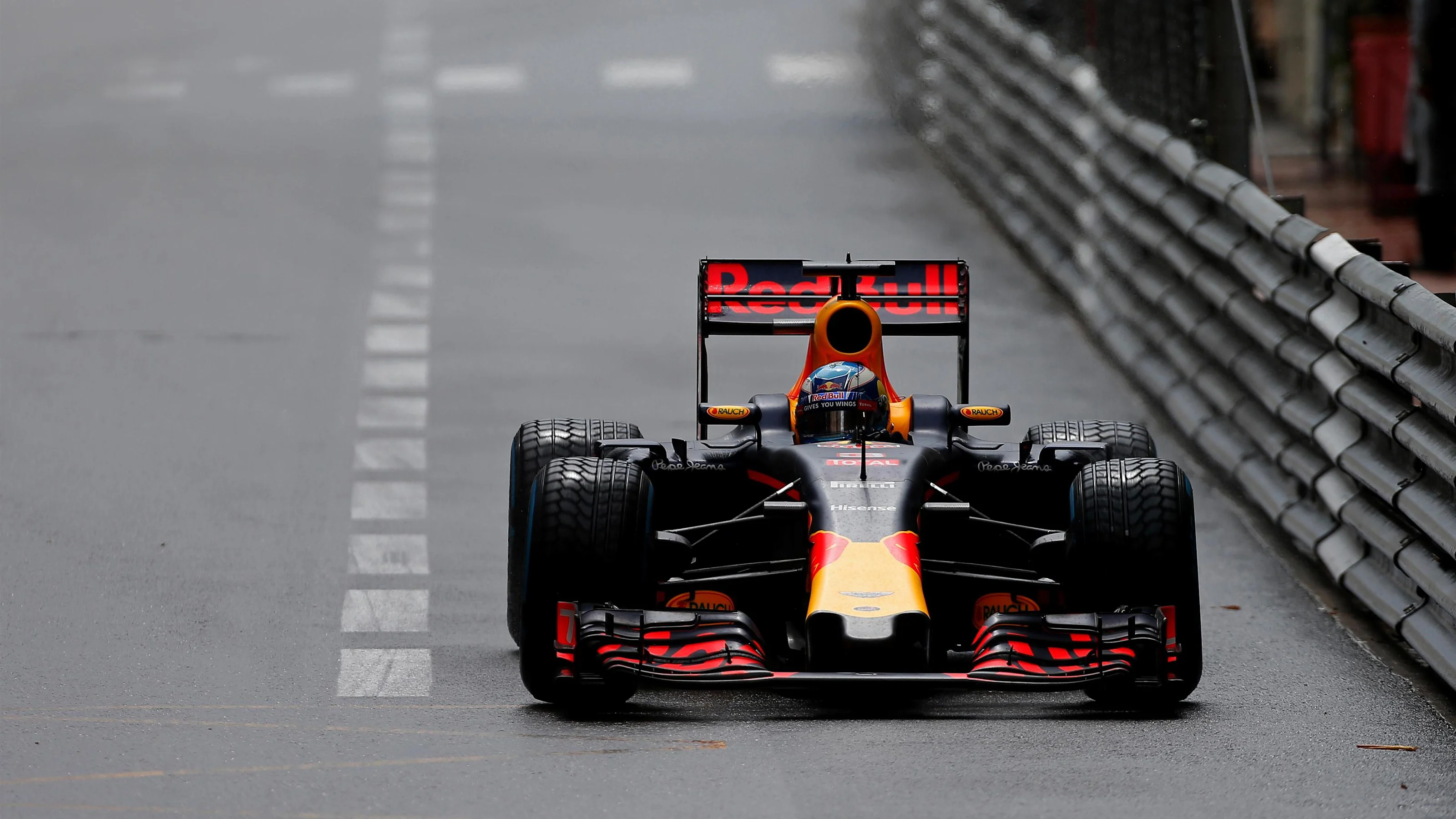 Daniel Ricciardo (AUS) Red Bull Racing RB12 at Formula One World Championship, Rd6, Monaco Grand