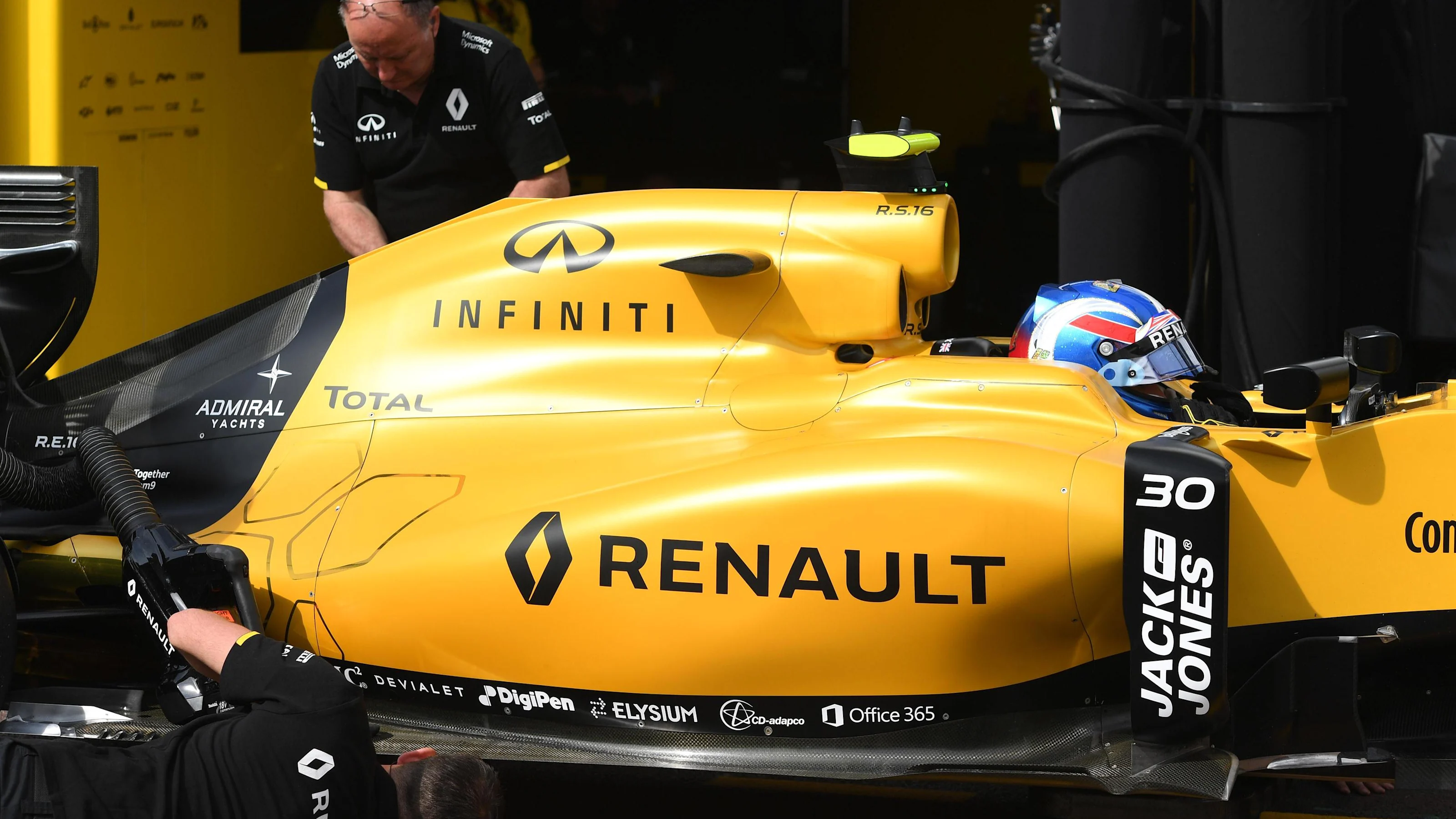 Jolyon Palmer (GBR) Renault Sport F1 Team RS16 at Formula One World Championship, Rd6, Monaco Grand