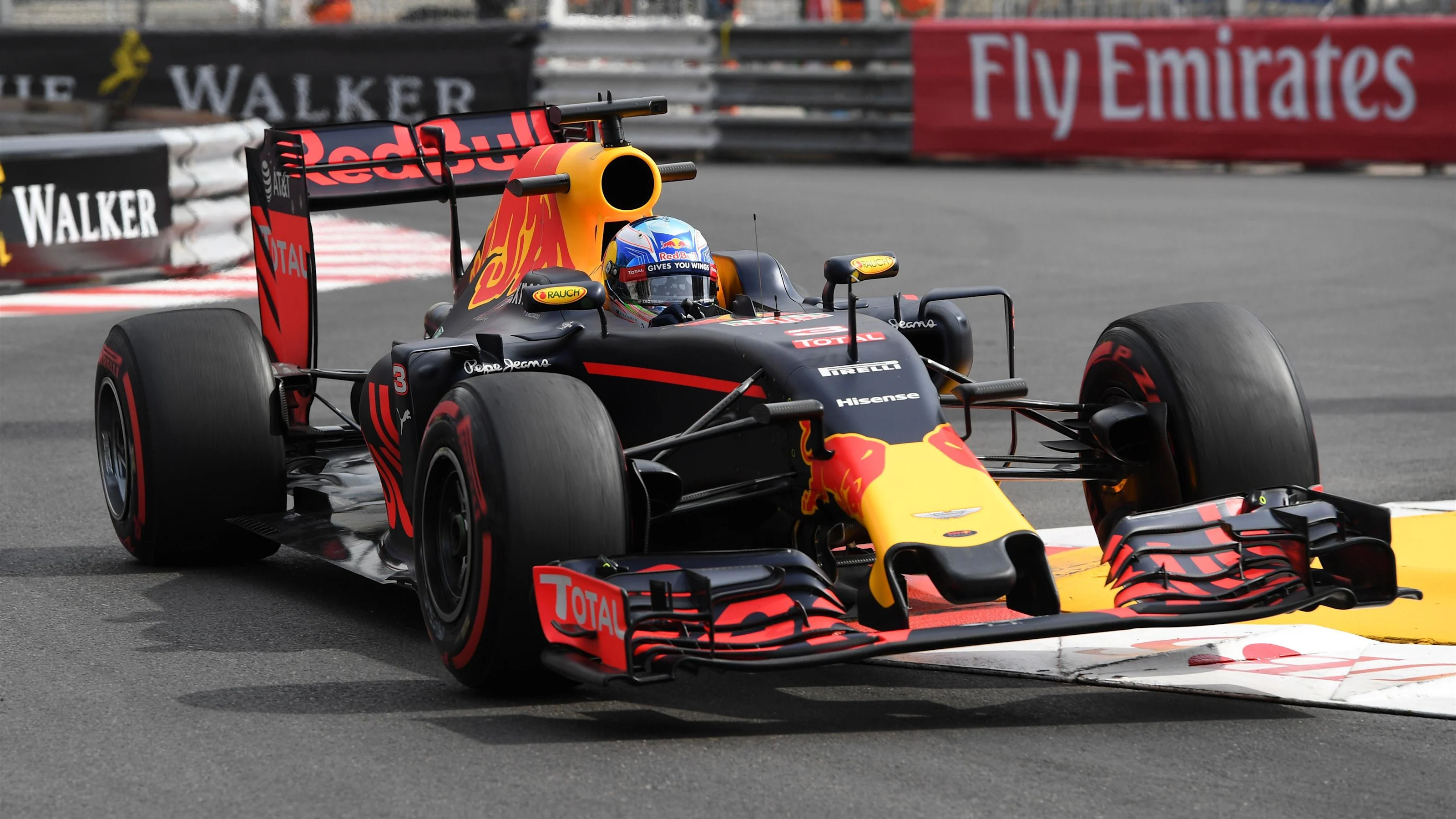 Daniel Ricciardo (AUS) Red Bull Racing RB12 at Formula One World Championship, Rd6, Monaco Grand