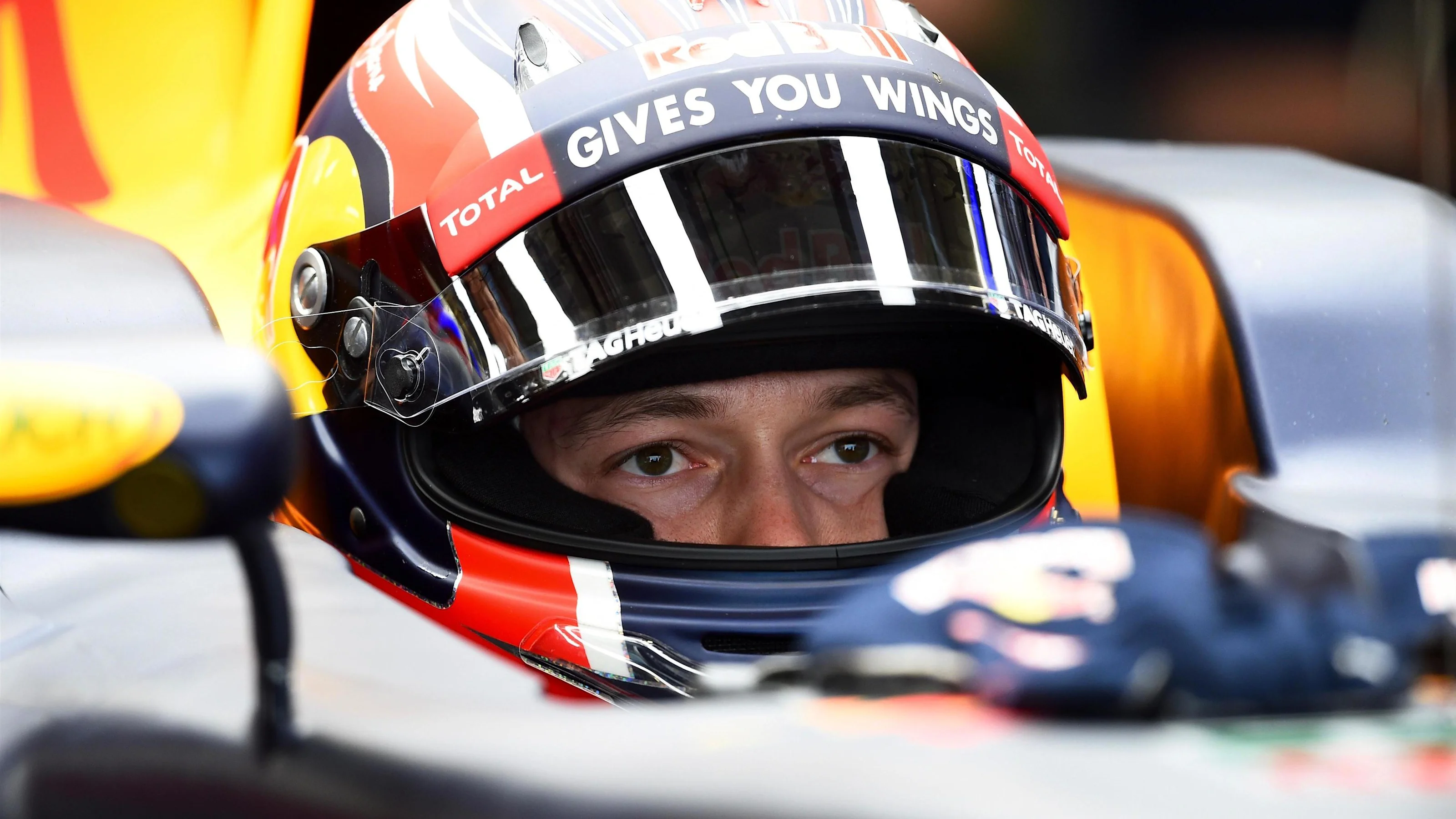Daniil Kvyat (RUS) Red Bull Racing RB12 at Formula One World Championship, Rd4, Russian Grand Prix,