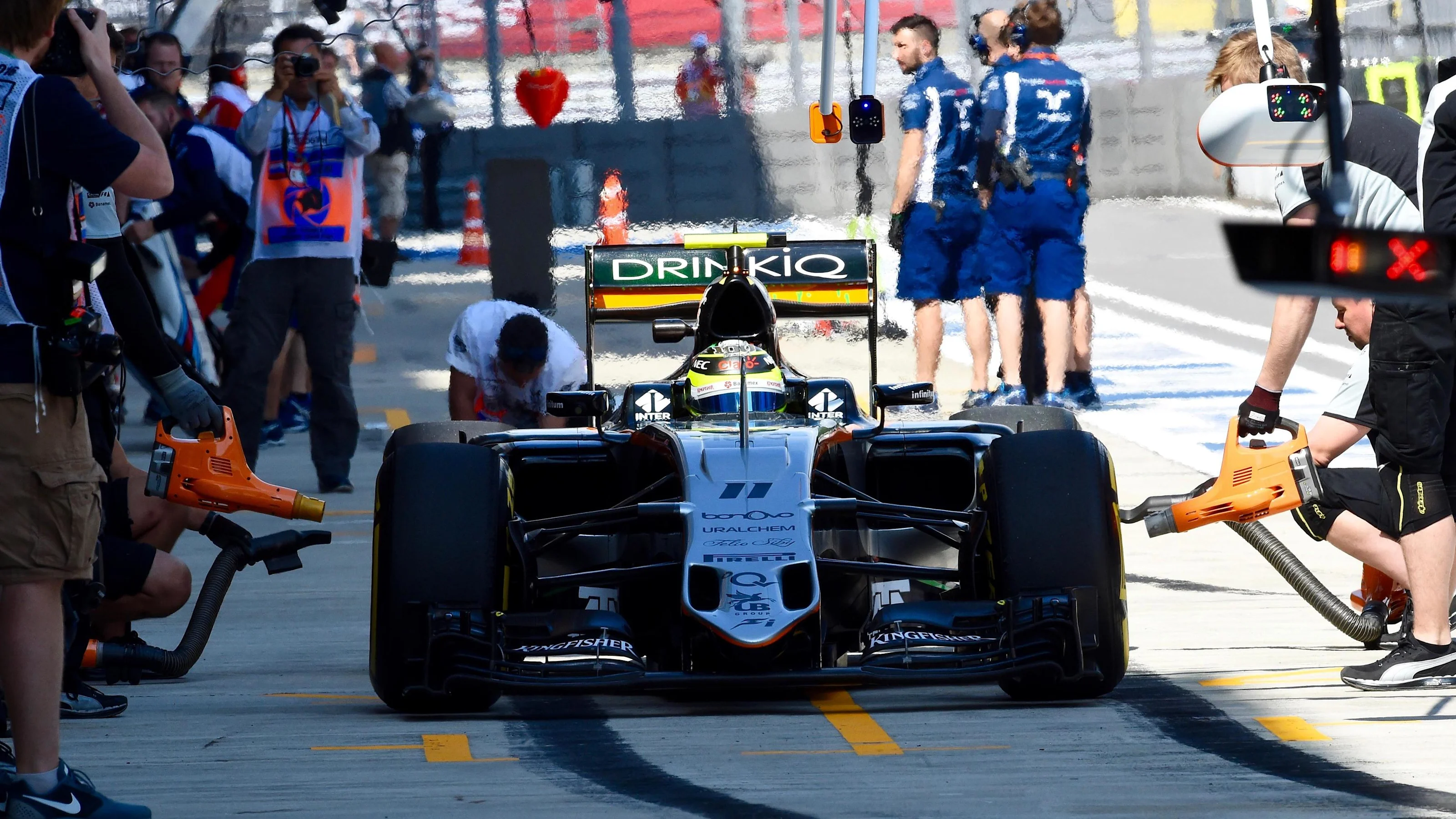 Sergio Perez (MEX) Force India VJM09 at Formula One World Championship, Rd4, Russian Grand Prix,