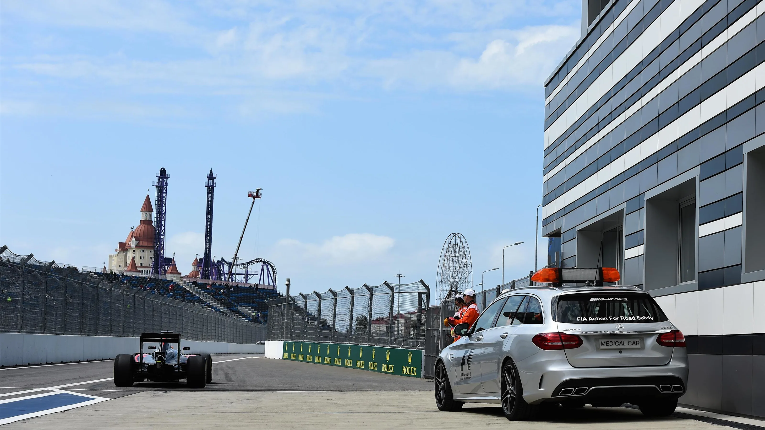 Medical car and Fernando Alonso (ESP) McLaren MP4-31  at Formula One World Championship, Rd4,