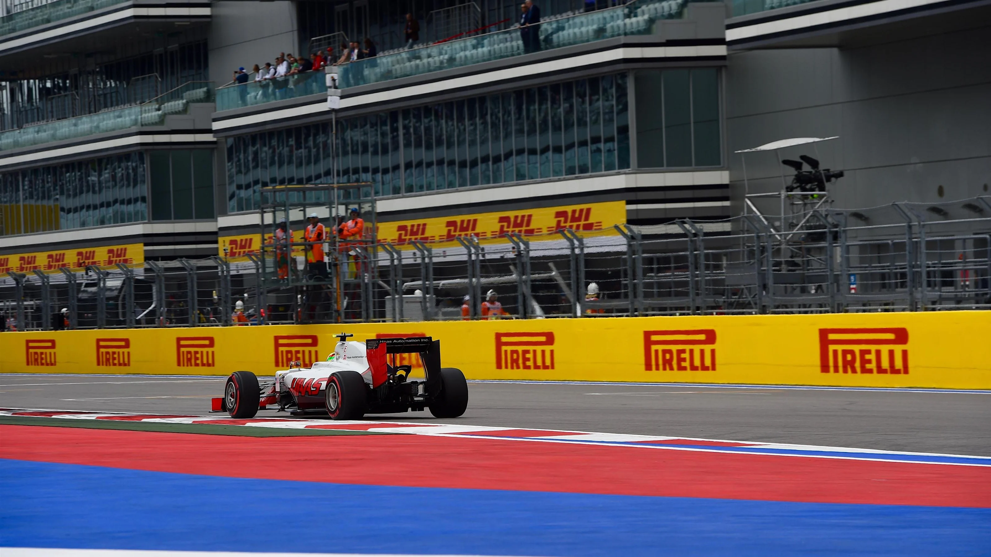Esteban Gutierrez (MEX) Haas VF-16 at Formula One World Championship, Rd4, Russian Grand Prix,