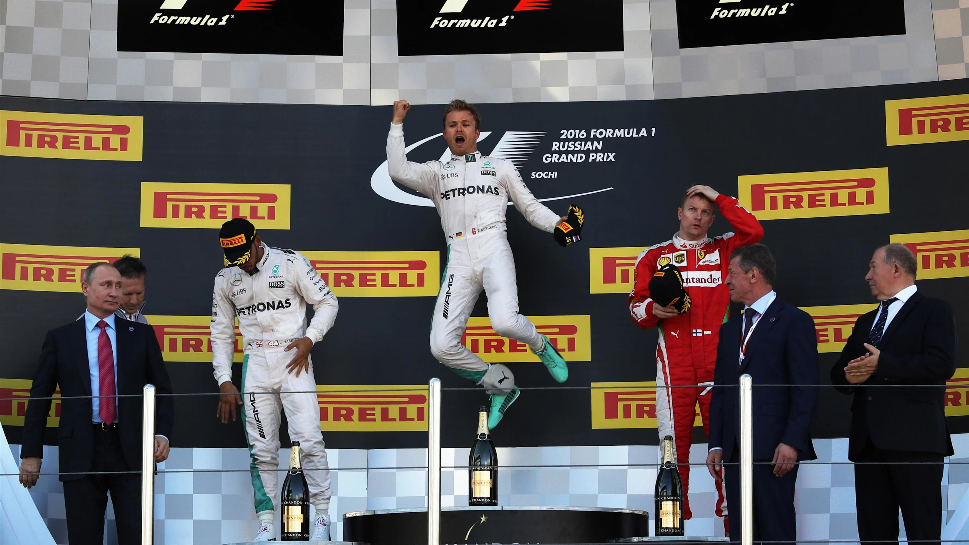 Lewis Hamilton (GBR) Mercedes AMG F1, Nico Rosberg (GER) Mercedes AMG F1 and Kimi Raikkonen (FIN)