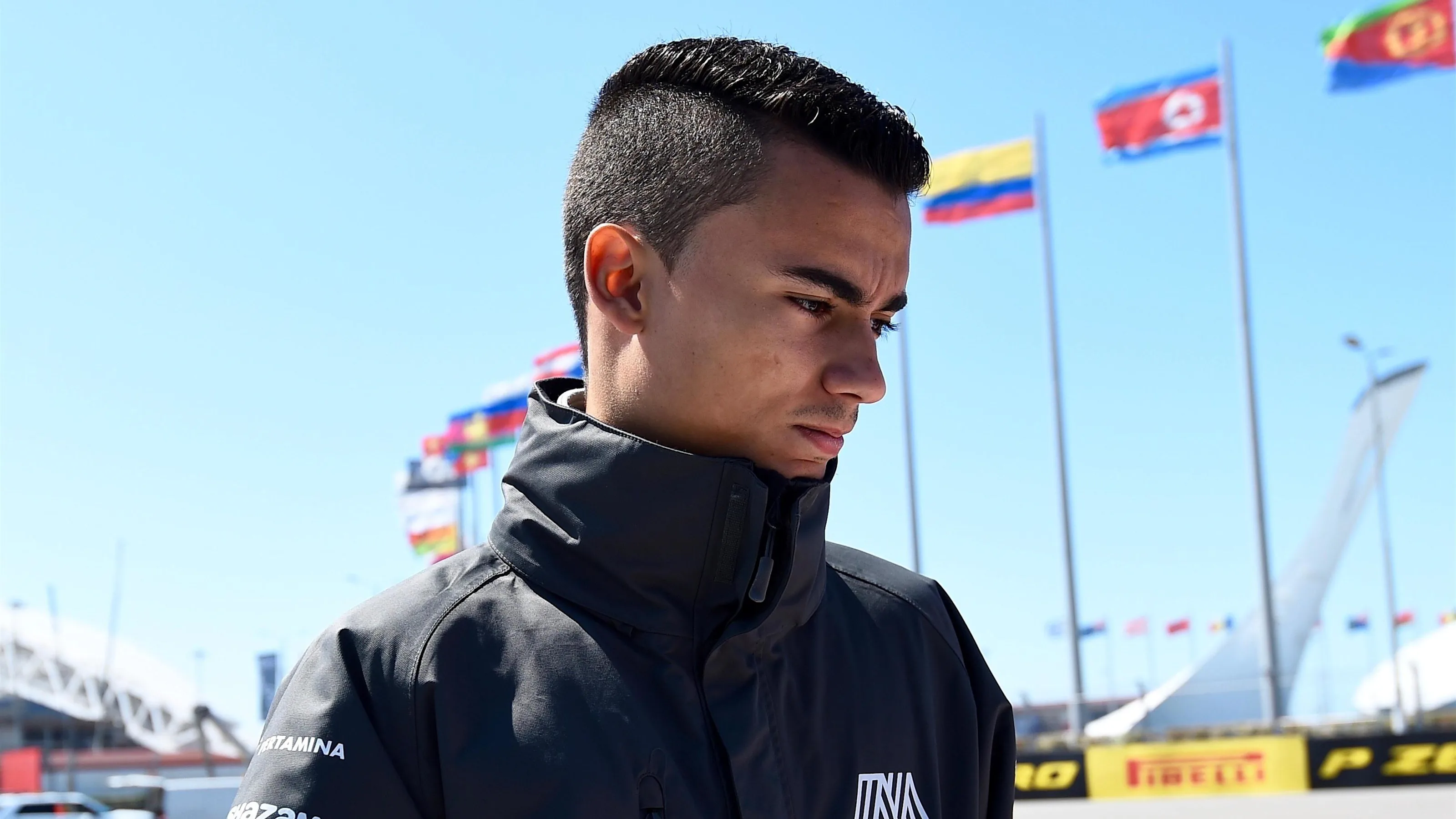 Pascal Wehrlein (GER) Manor Racing walks the track at Formula One World Championship, Rd4, Russian
