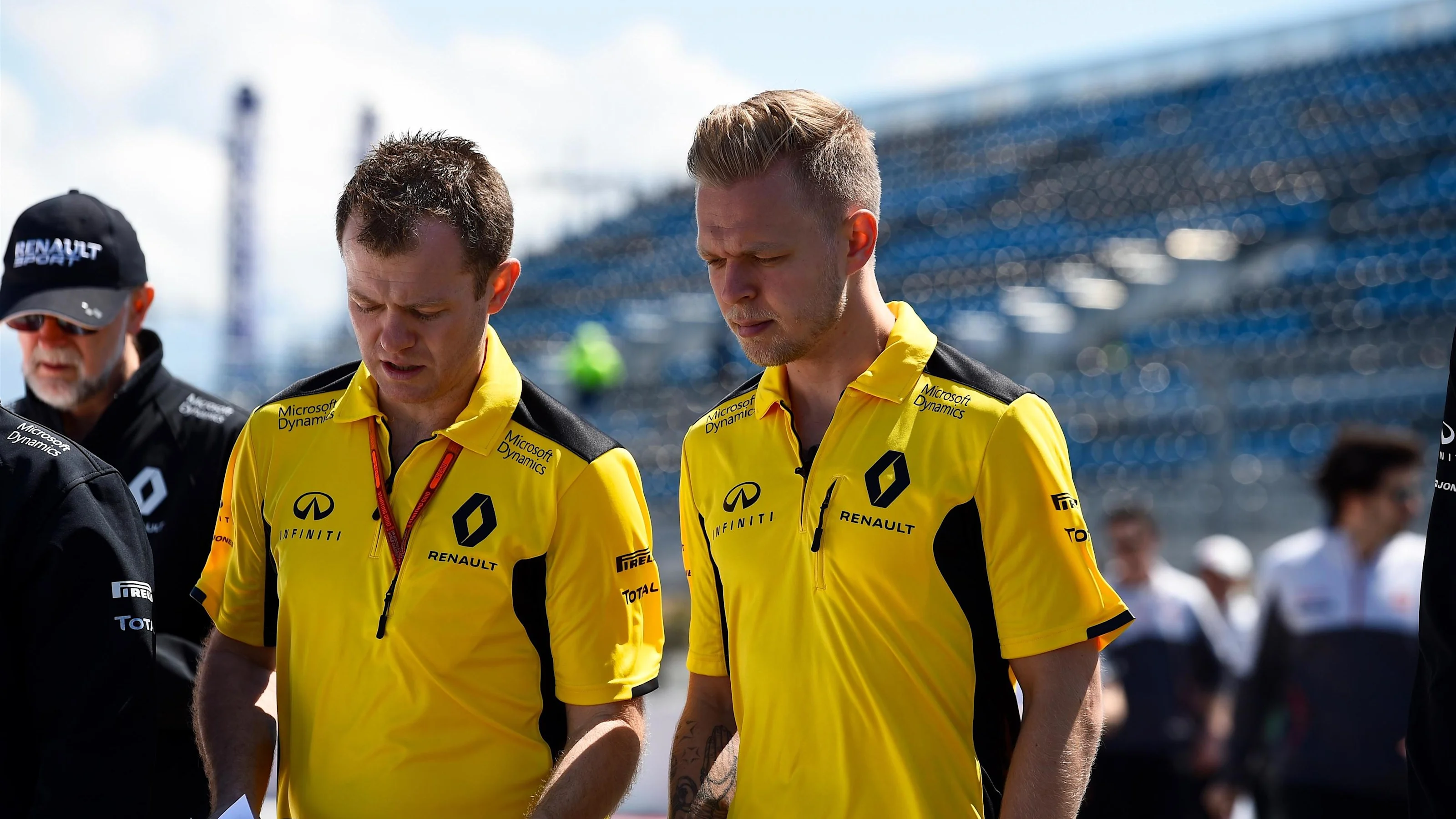 Kevin Magnussen (DEN) Renault Sport F1 Team walks the track at Formula One World Championship, Rd4,