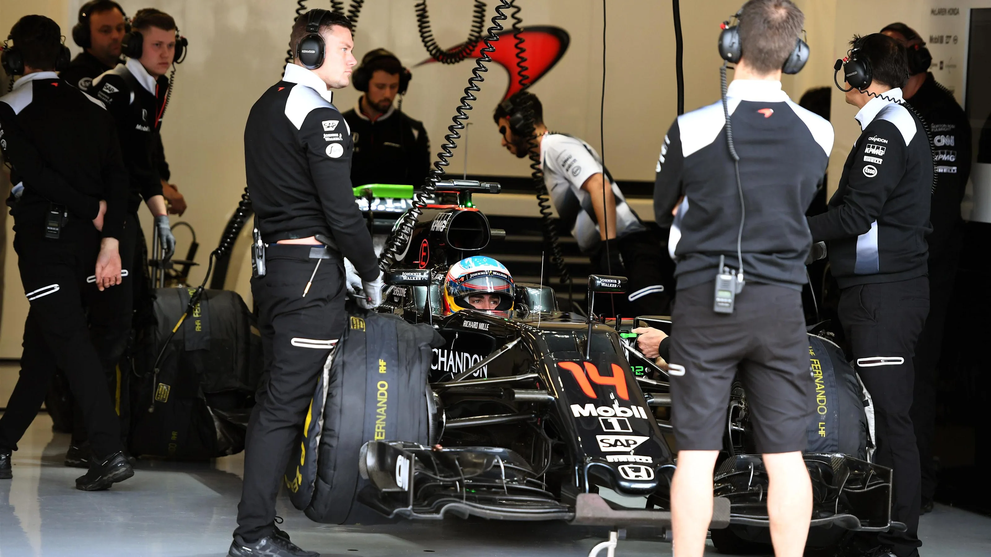 Fernando Alonso (ESP) McLaren MP4-31 at Formula One Testing, Day One, Silverstone, England, Tuesday