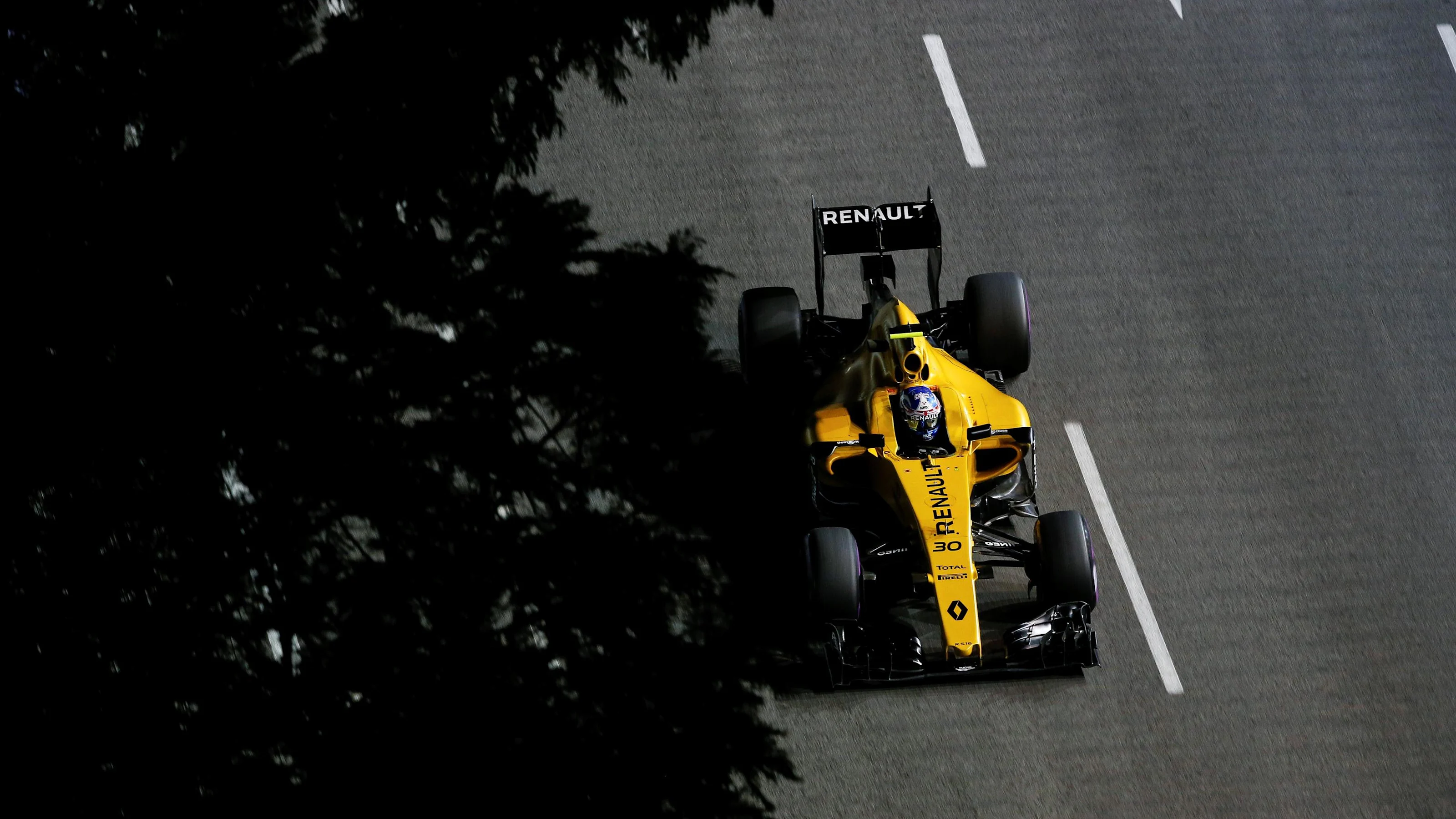 Jolyon Palmer (GBR) Renault Sport F1 Team RS16 at Formula One World Championship, Rd15, Singapore