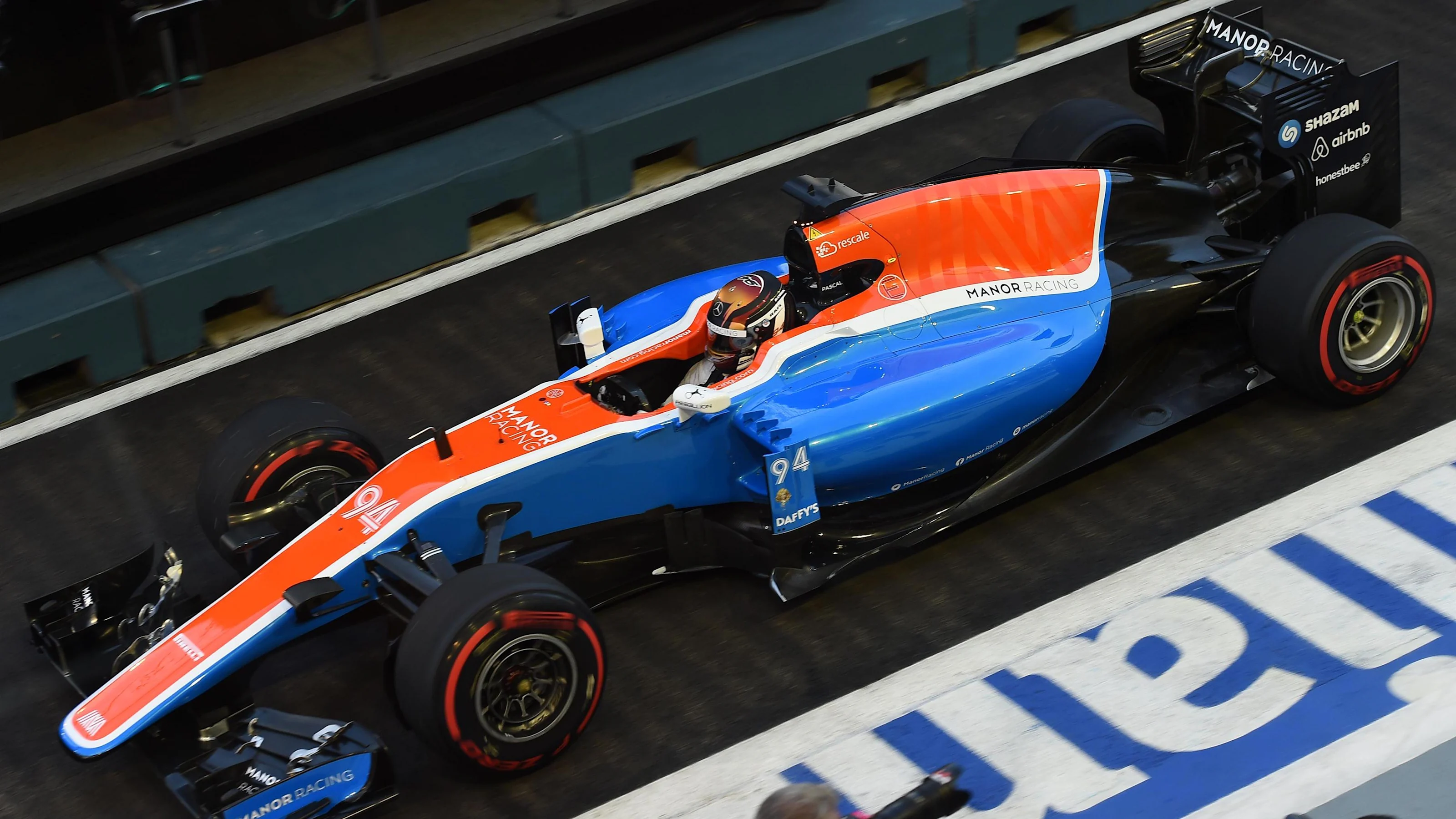 Pascal Wehrlein (GER) Manor Racing MRT05 at Formula One World Championship, Rd15, Singapore Grand