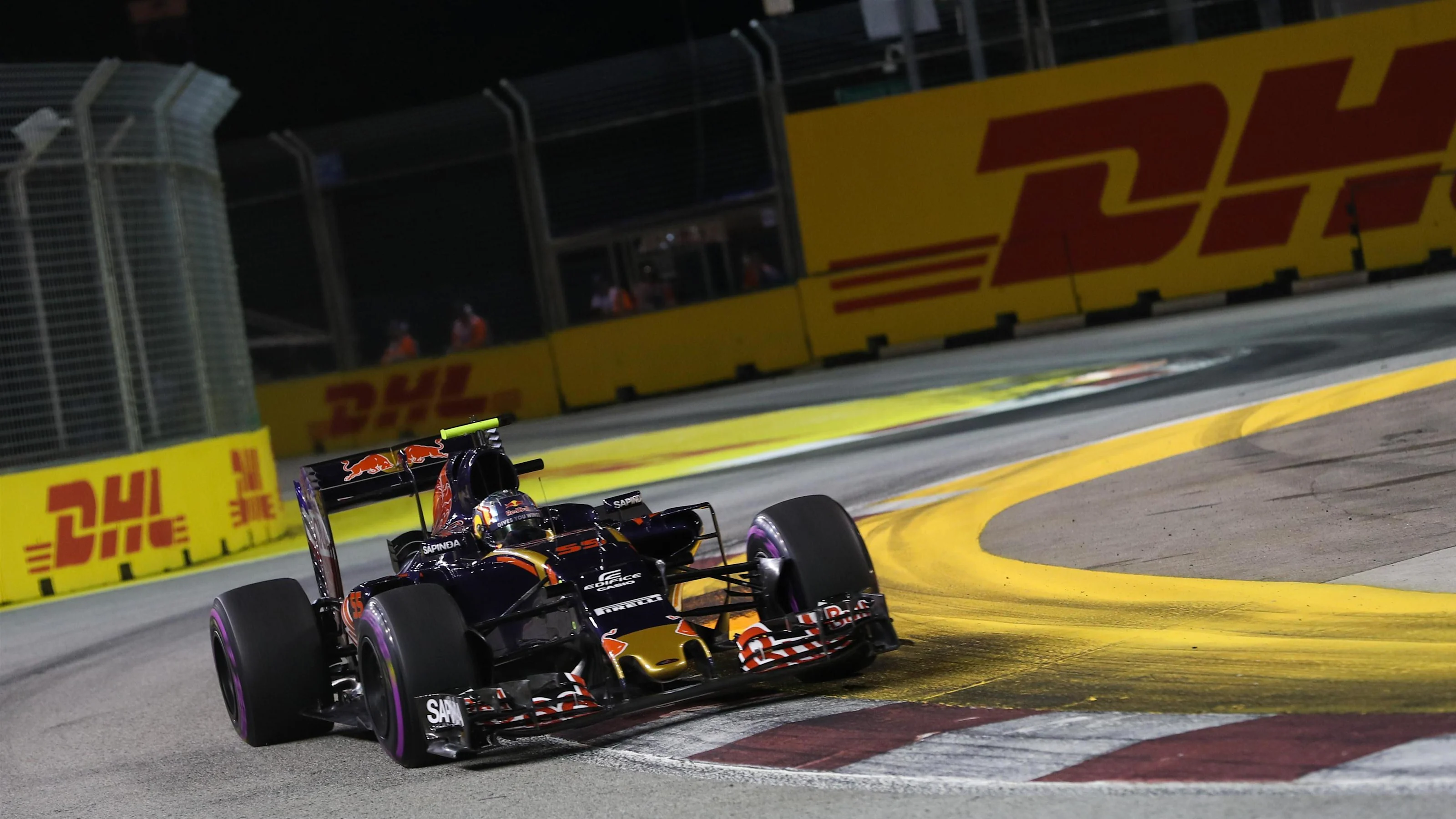 Carlos Sainz jr (ESP) Scuderia Toro Rosso STR11 at Formula One World Championship, Rd15, Singapore
