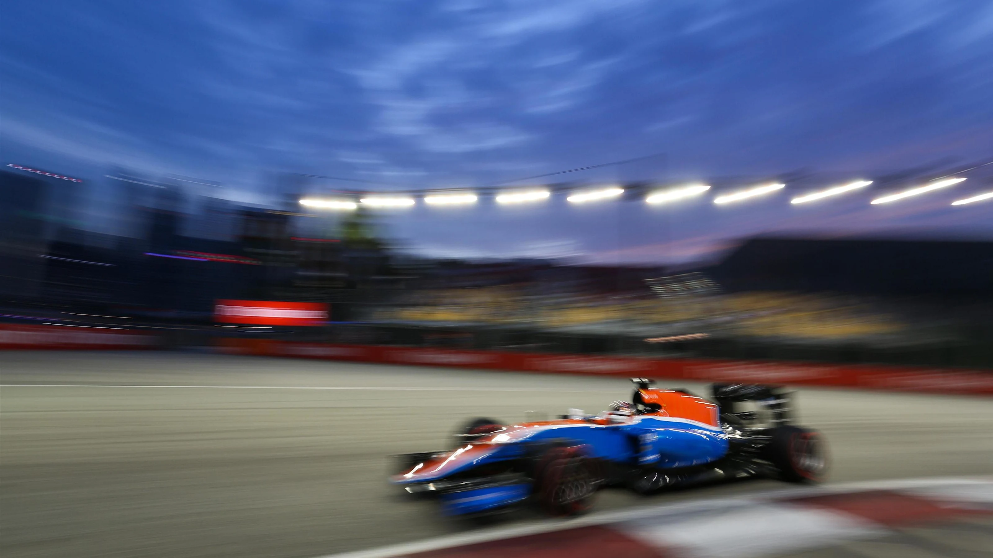 Pascal Wehrlein (GER) Manor Racing MRT05 at Formula One World Championship, Rd15, Singapore Grand