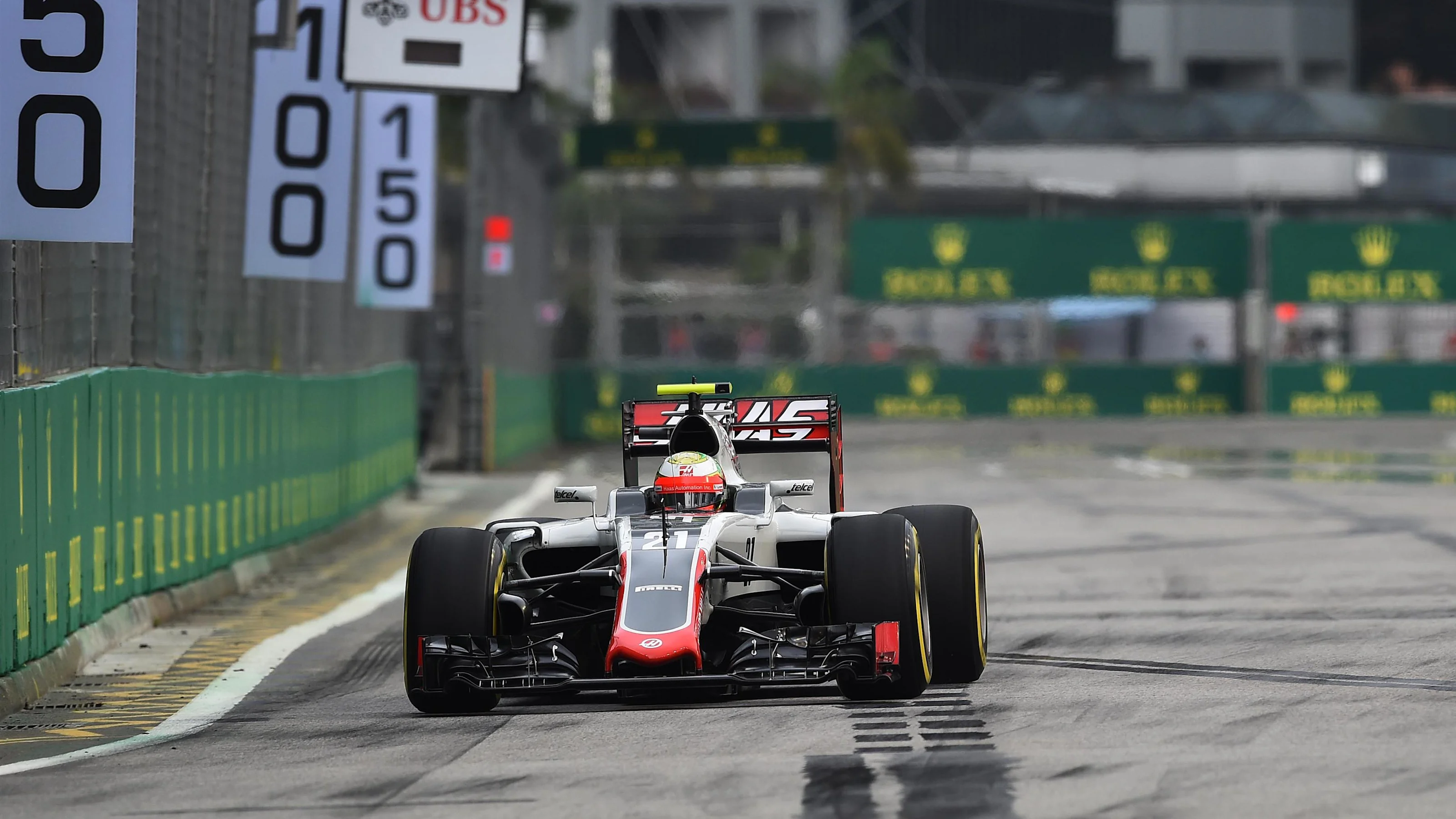 Esteban Gutierrez (MEX) Haas VF-16 at Formula One World Championship, Rd15, Singapore Grand Prix,