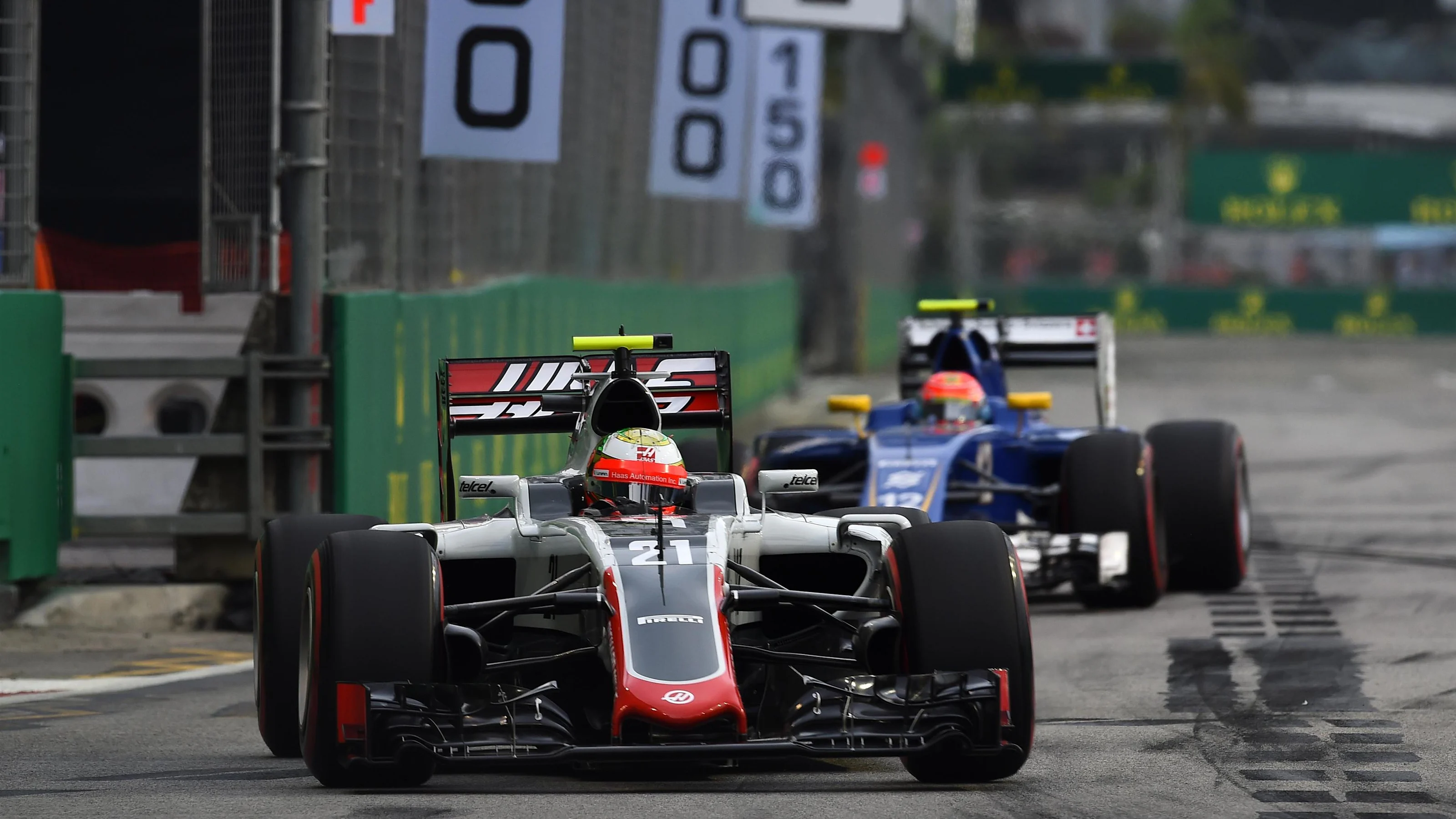 Esteban Gutierrez (MEX) Haas VF-16 at Formula One World Championship, Rd15, Singapore Grand Prix,